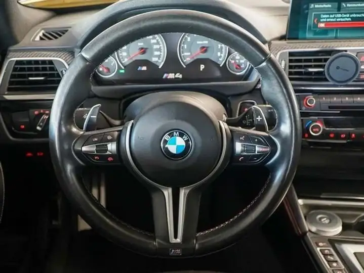 BMW M4 2018, foto 17