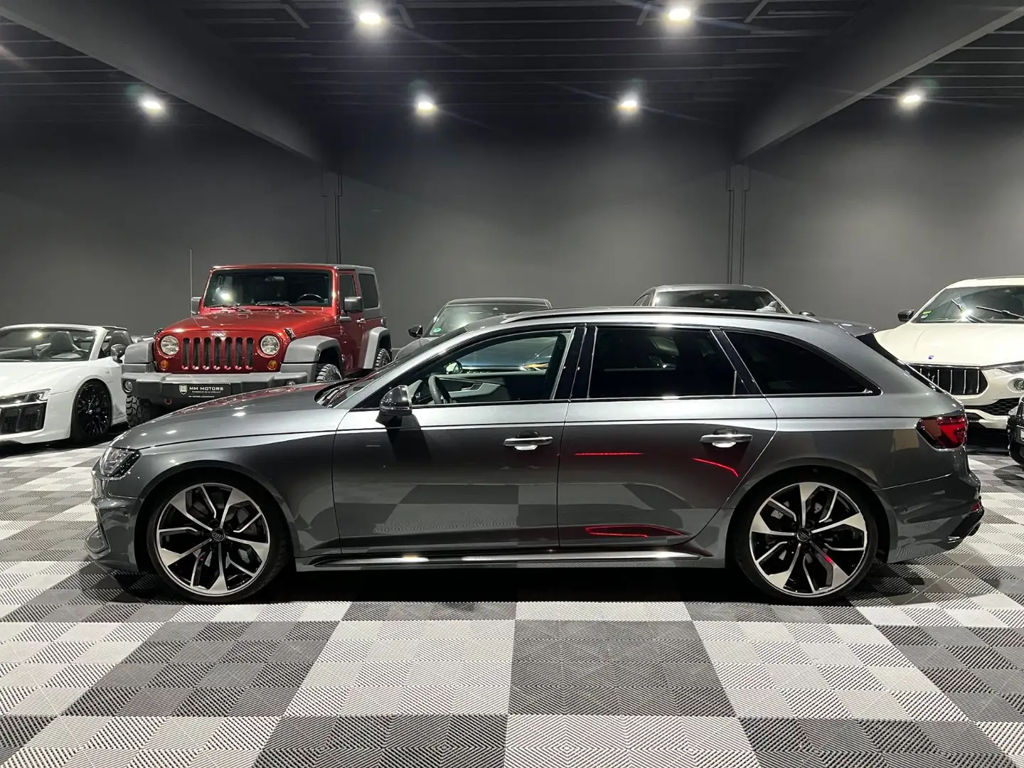 Audi RS4 Avant 2.9 TFSI quattro *Carbon*H-Up*Keramik* Grau - 2