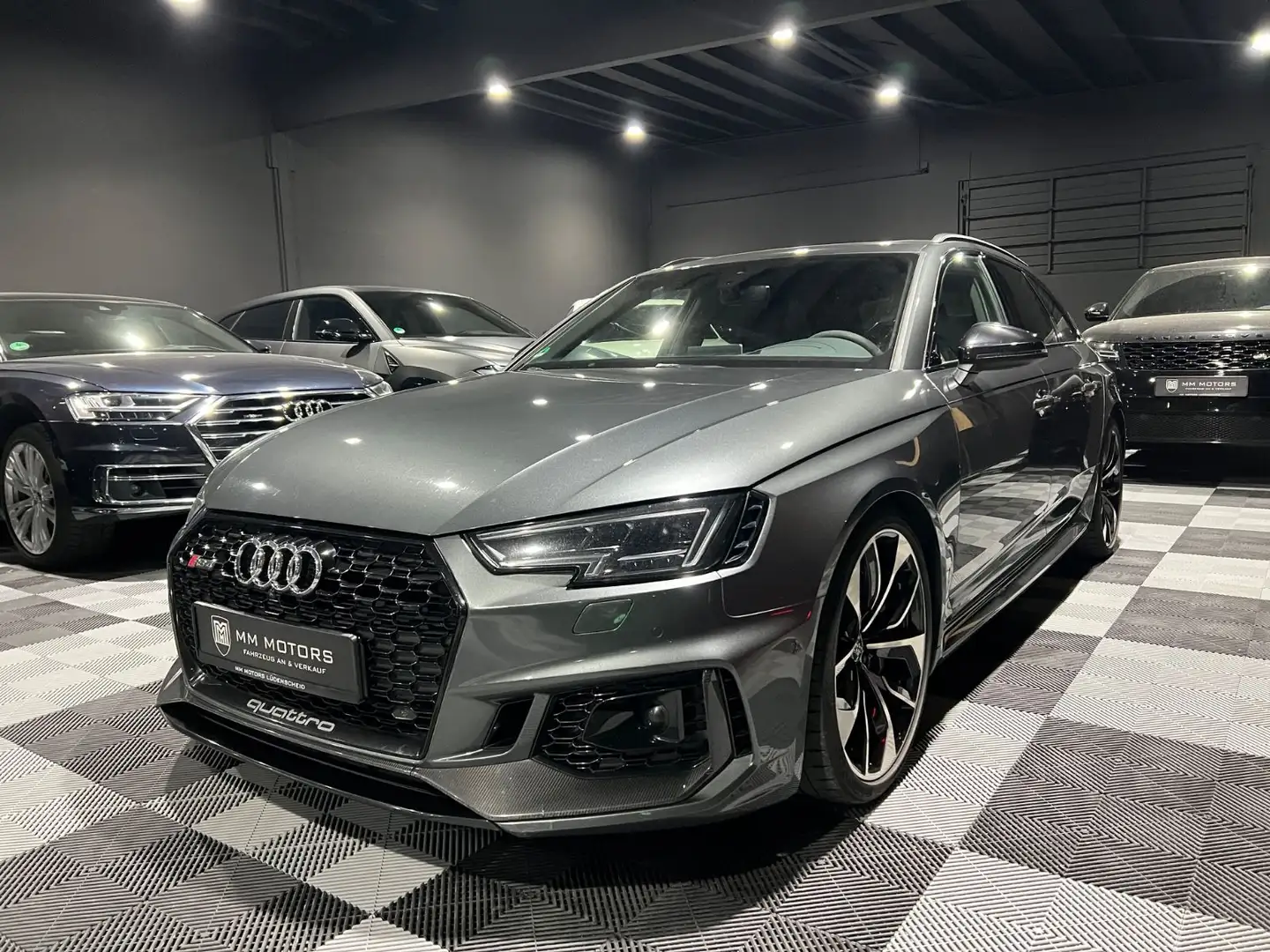 Audi RS4 Avant 2.9 TFSI quattro *Carbon*H-Up*Keramik* Grau - 1