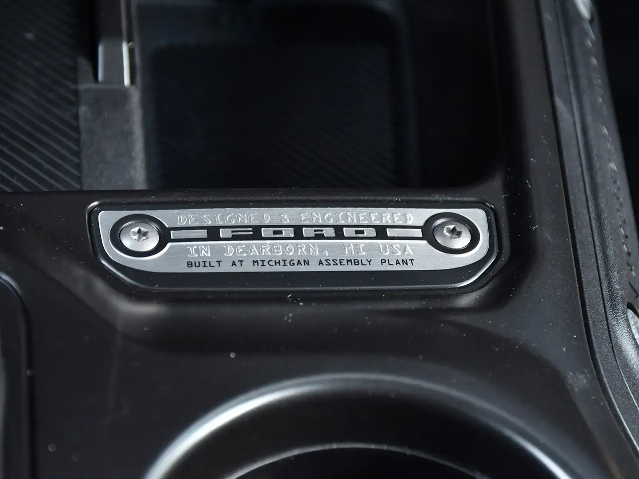 Ford Bronco photo Ford Bronco