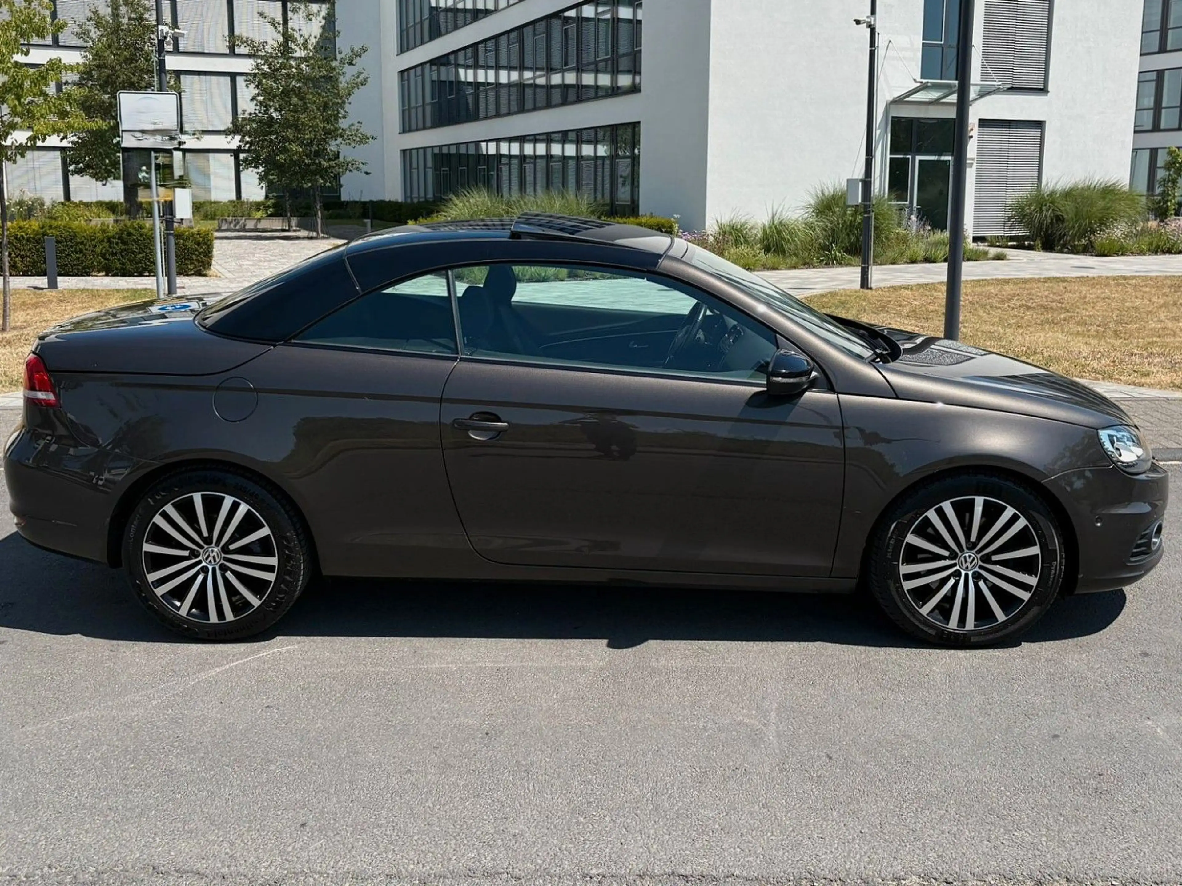 Volkswagen Eos Sport-Paket Black Style Premium,Pano,Autom — photo 6