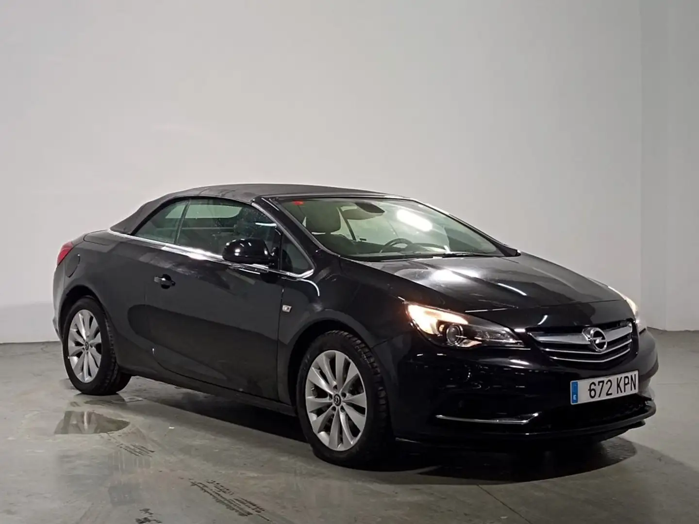 Opel Cabrio 1.6T S&S Excellence Aut. Zwart - 2