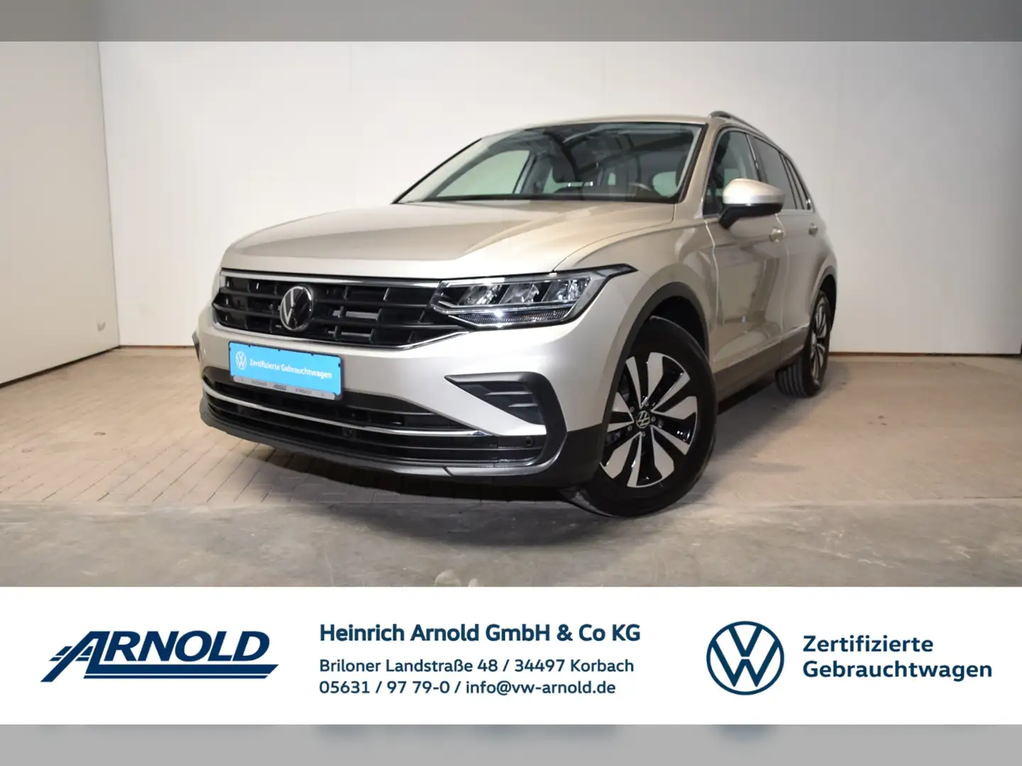 Volkswagen Tiguan TDI Move DSG AHK - RearView Argintiu - 1