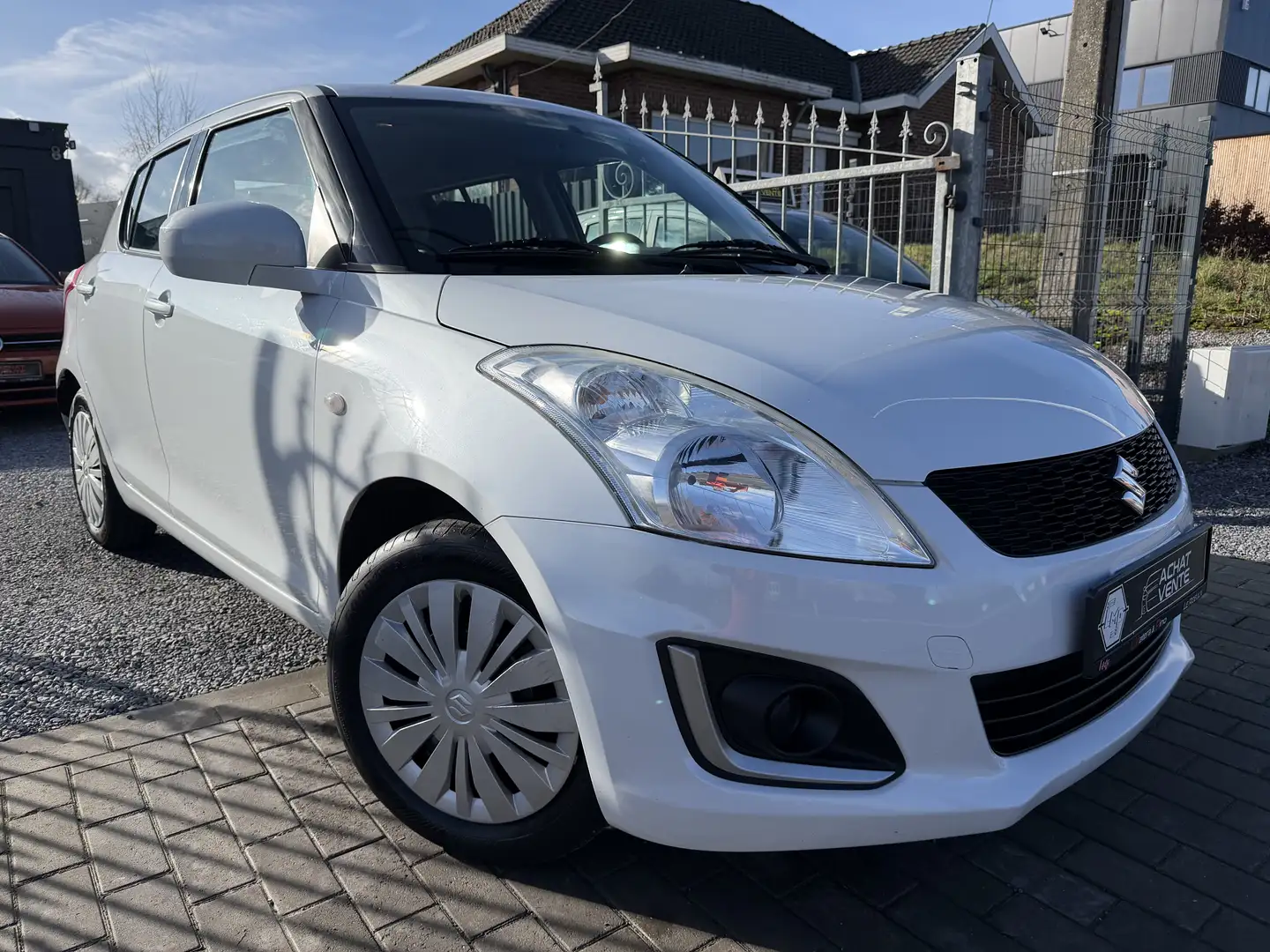 Suzuki Swift Swift 1.2i GL Airco🔝5 Portes🔝 Blanc - 2