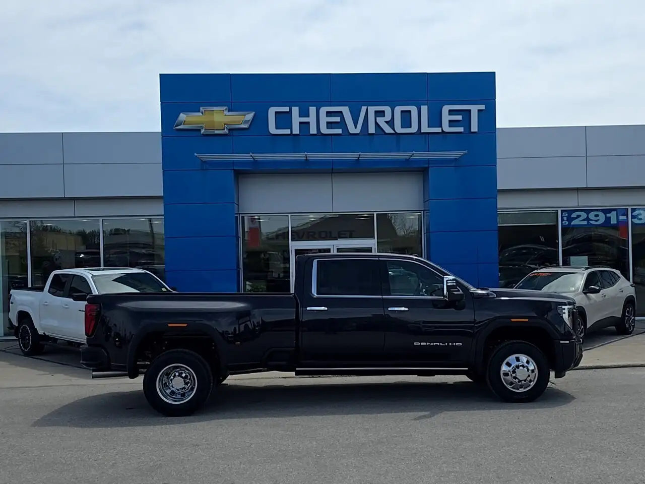 GMC Sierra 3500HD снимка GMC Sierra 3500HD