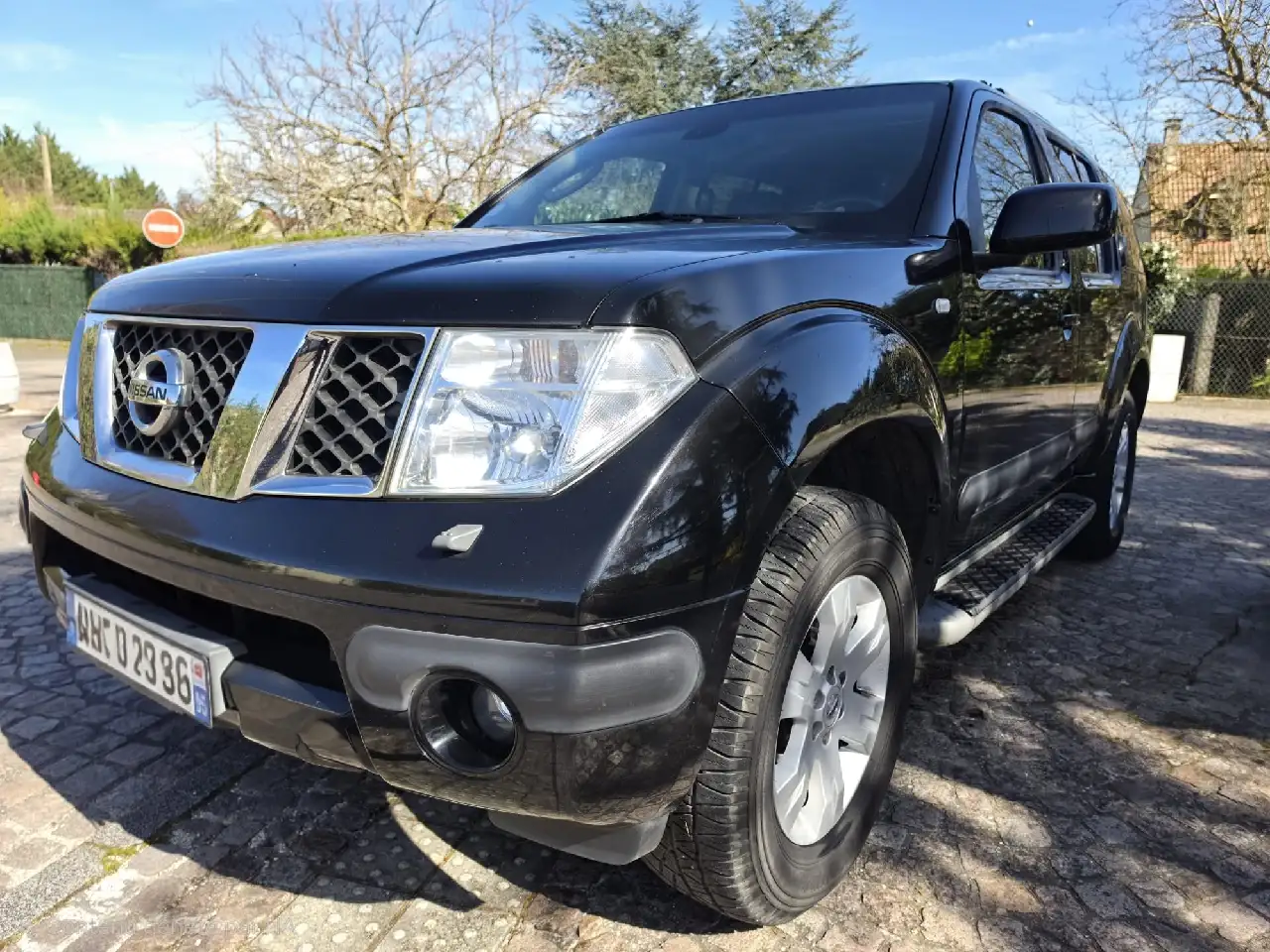 Nissan Pathfinder 2.5 dCi 174 ch ElÃ©gance