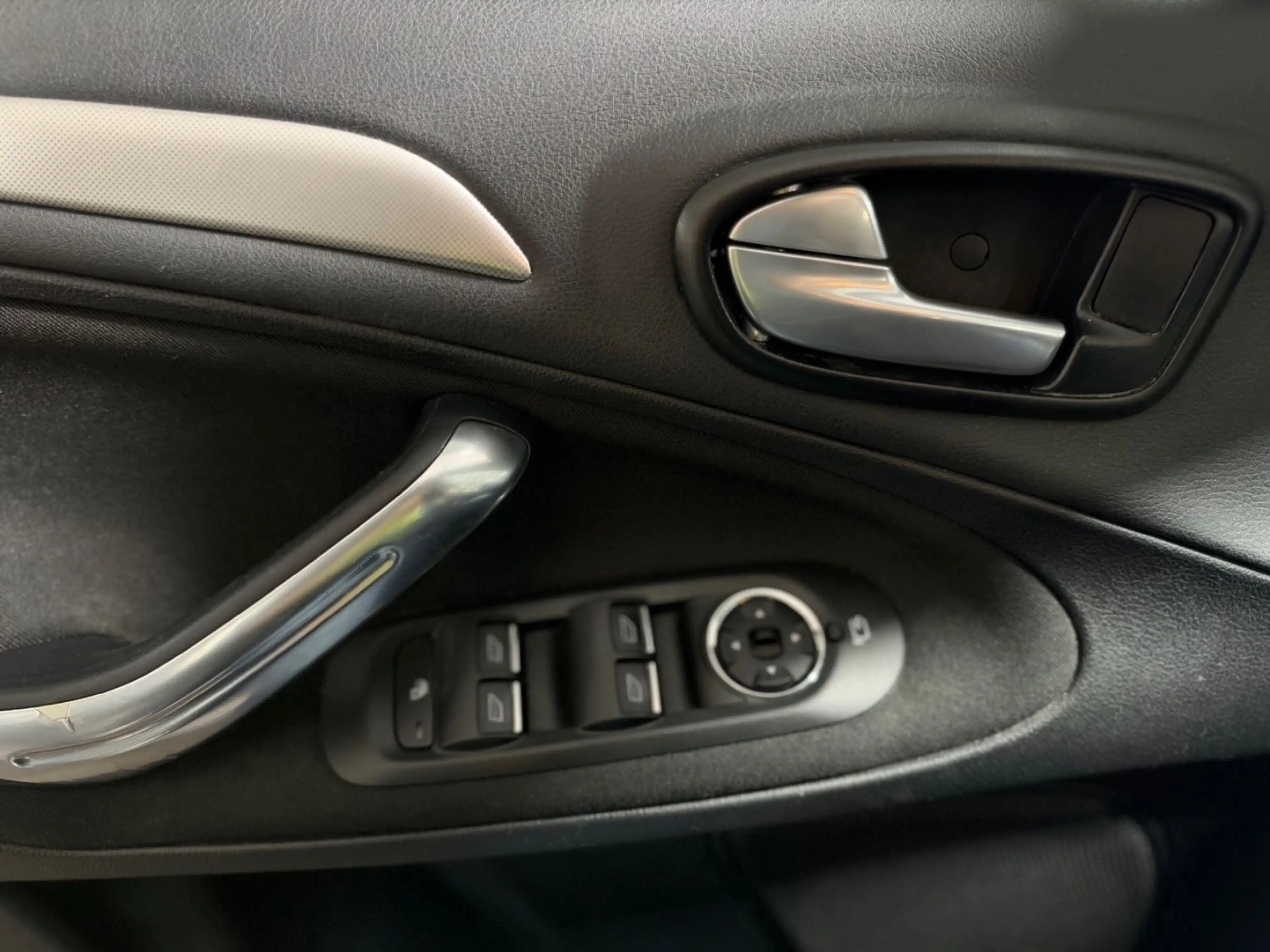 Ford S-Max S-MAX Business Edition KLIMA-EURO5-TÜV-NEU — photo 14