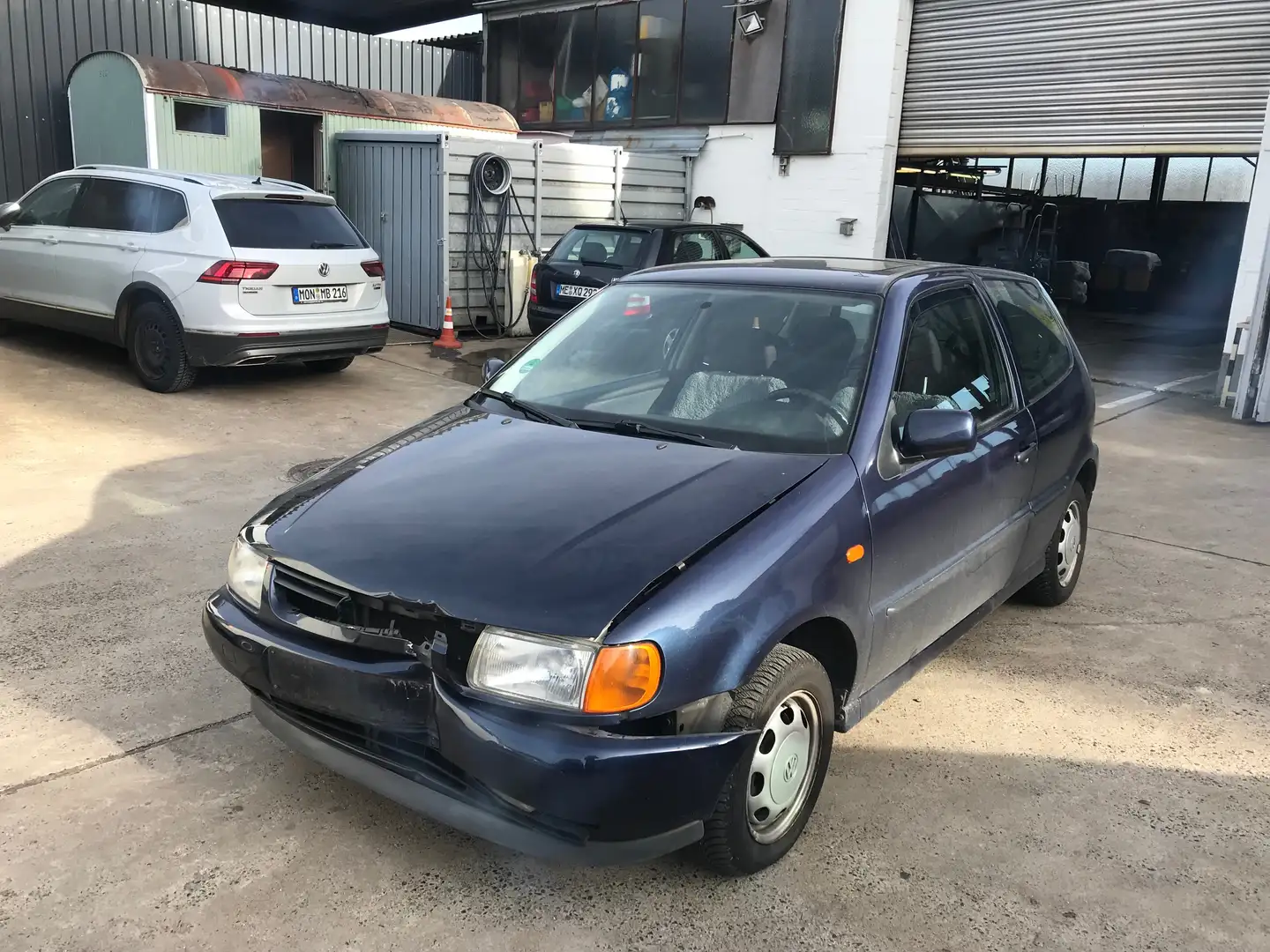 Volkswagen Polo Blau - 2