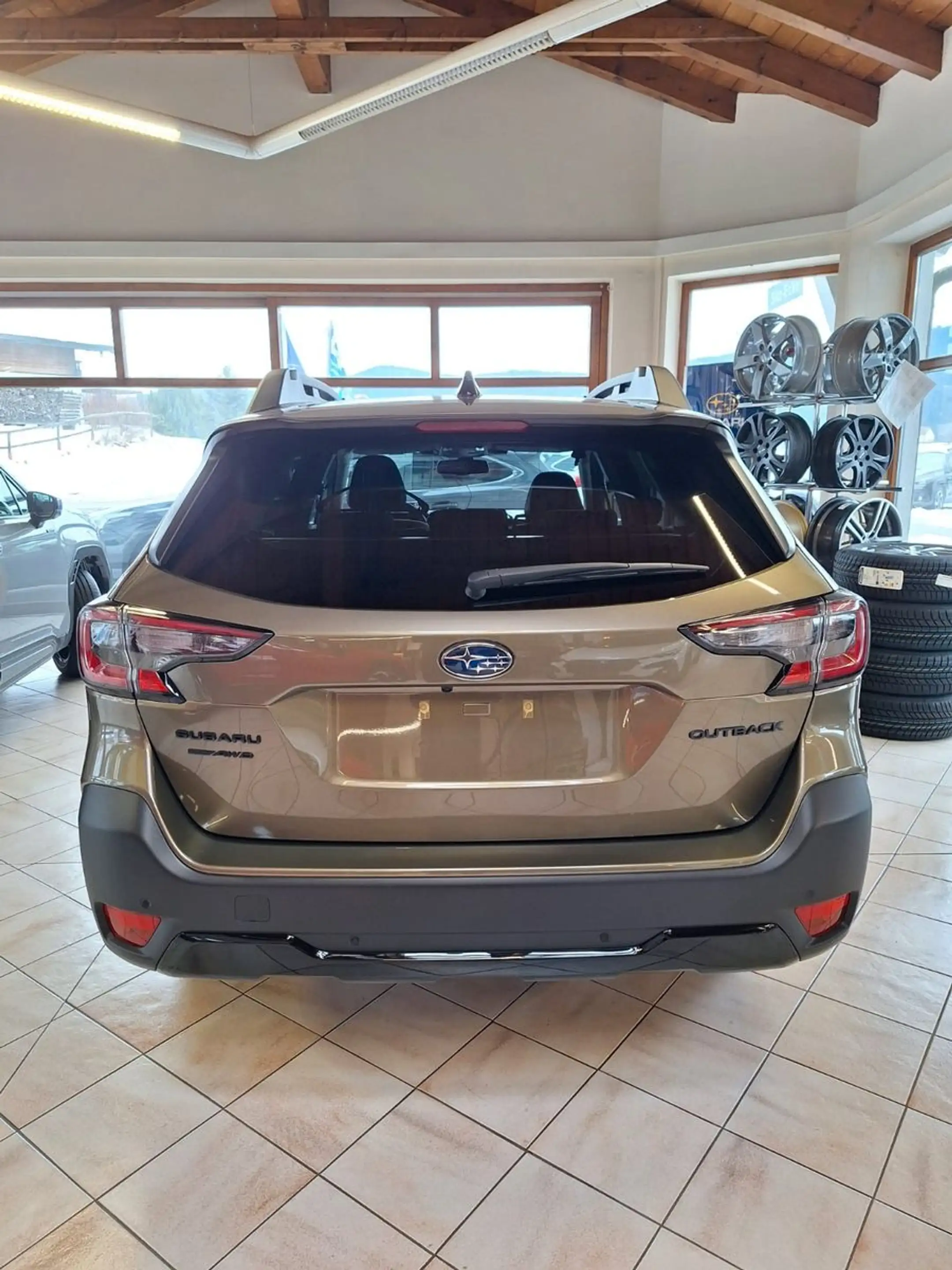 Subaru OUTBACK 2.5i Exclusive Cross Lineartronic — photo 5