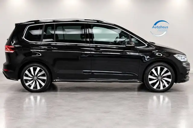 Volkswagen Touran view 5