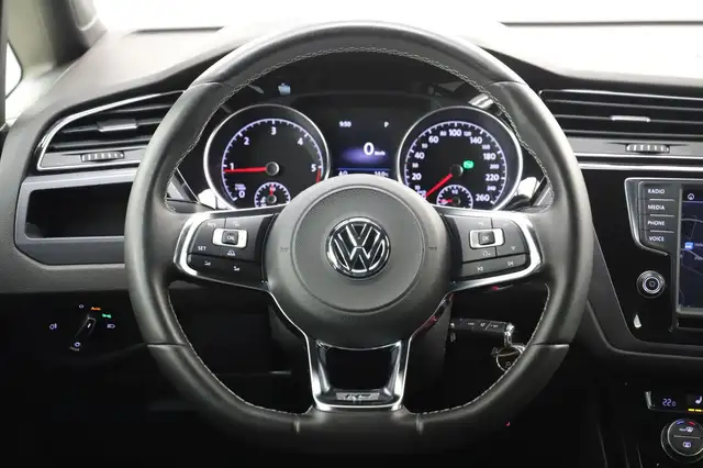 Volkswagen Touran view 20