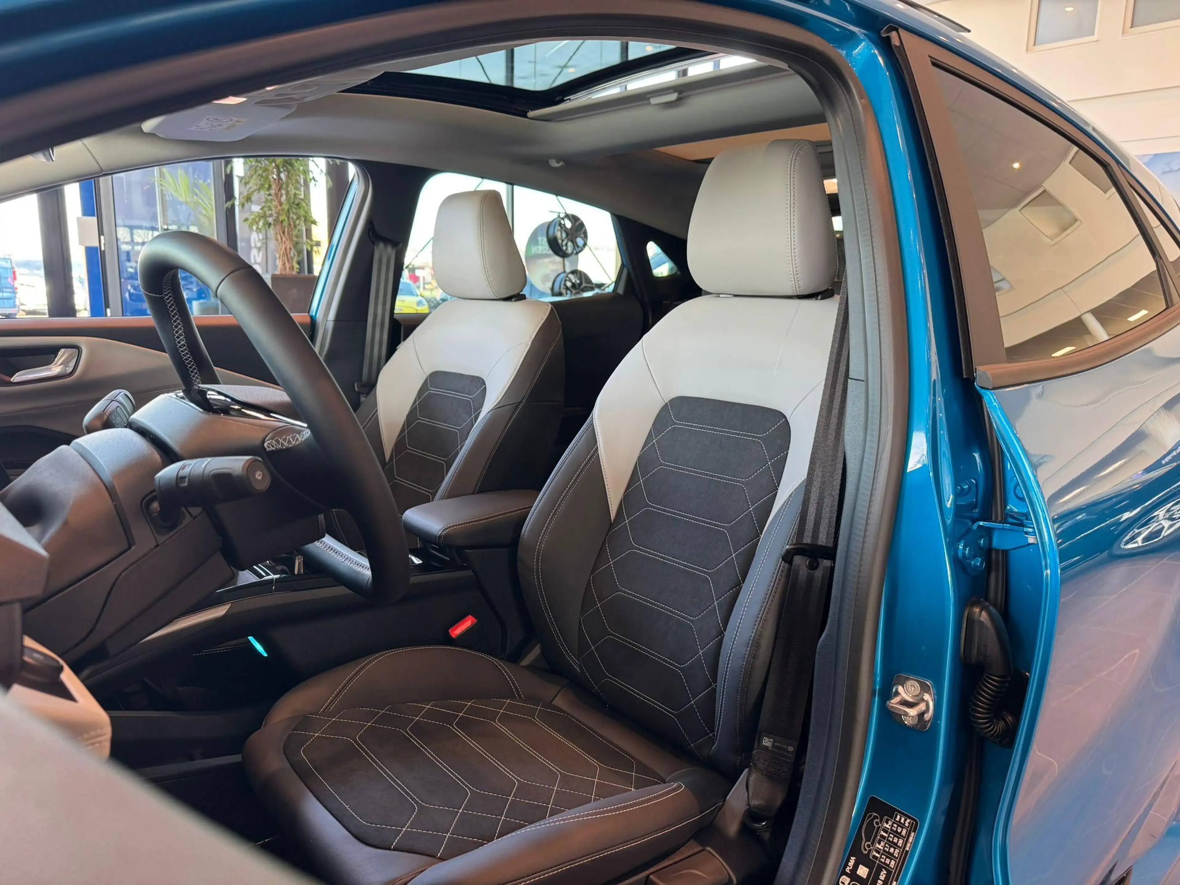 Ford Puma Gen-E Premium | VOORRAAD! | Driverpack | Winterpack | Pa — photo 12