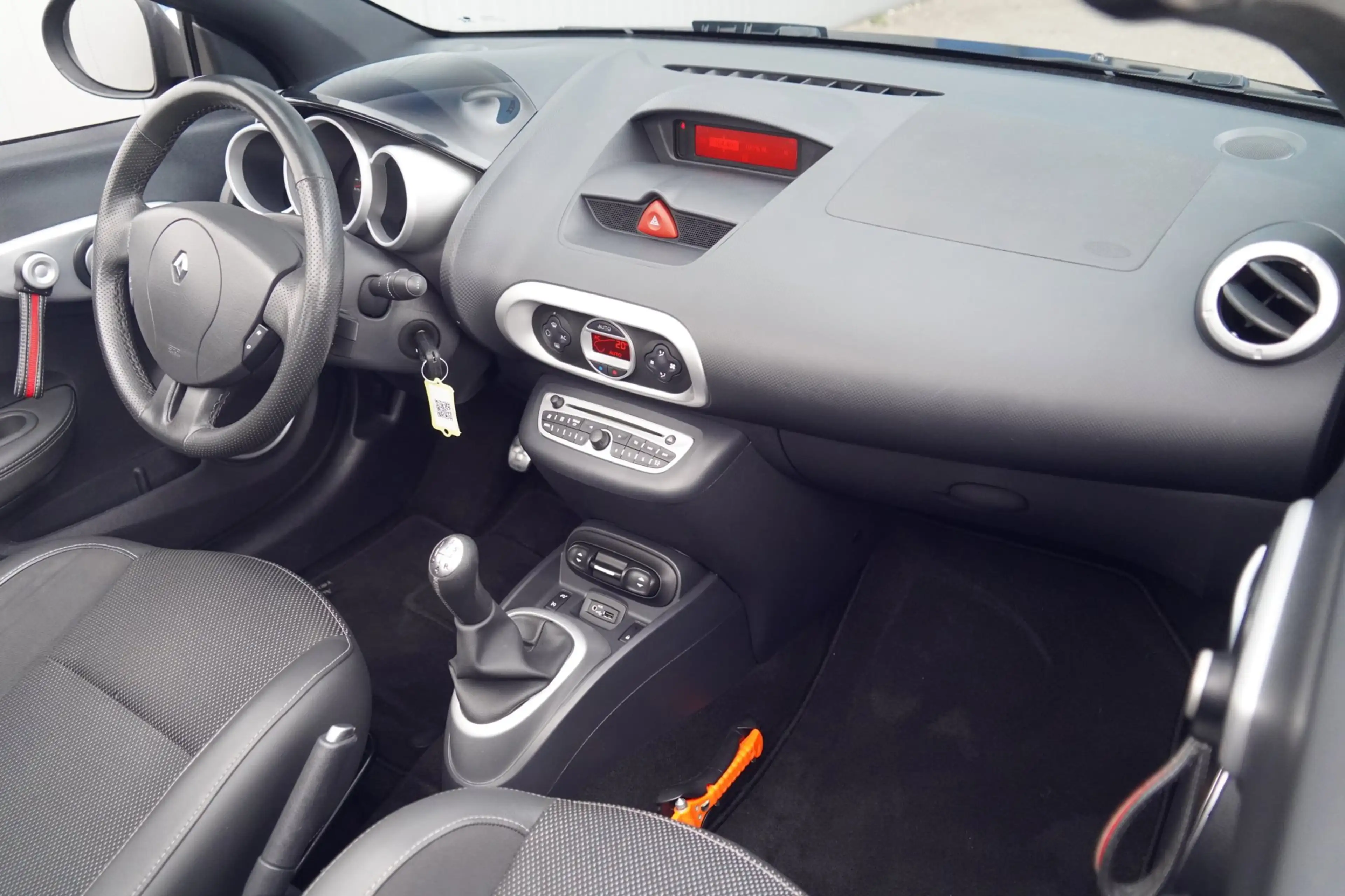 Renault Wind 1.6-16V Exception / NL-Auto / 119dkm NAP / Climate — photo 4