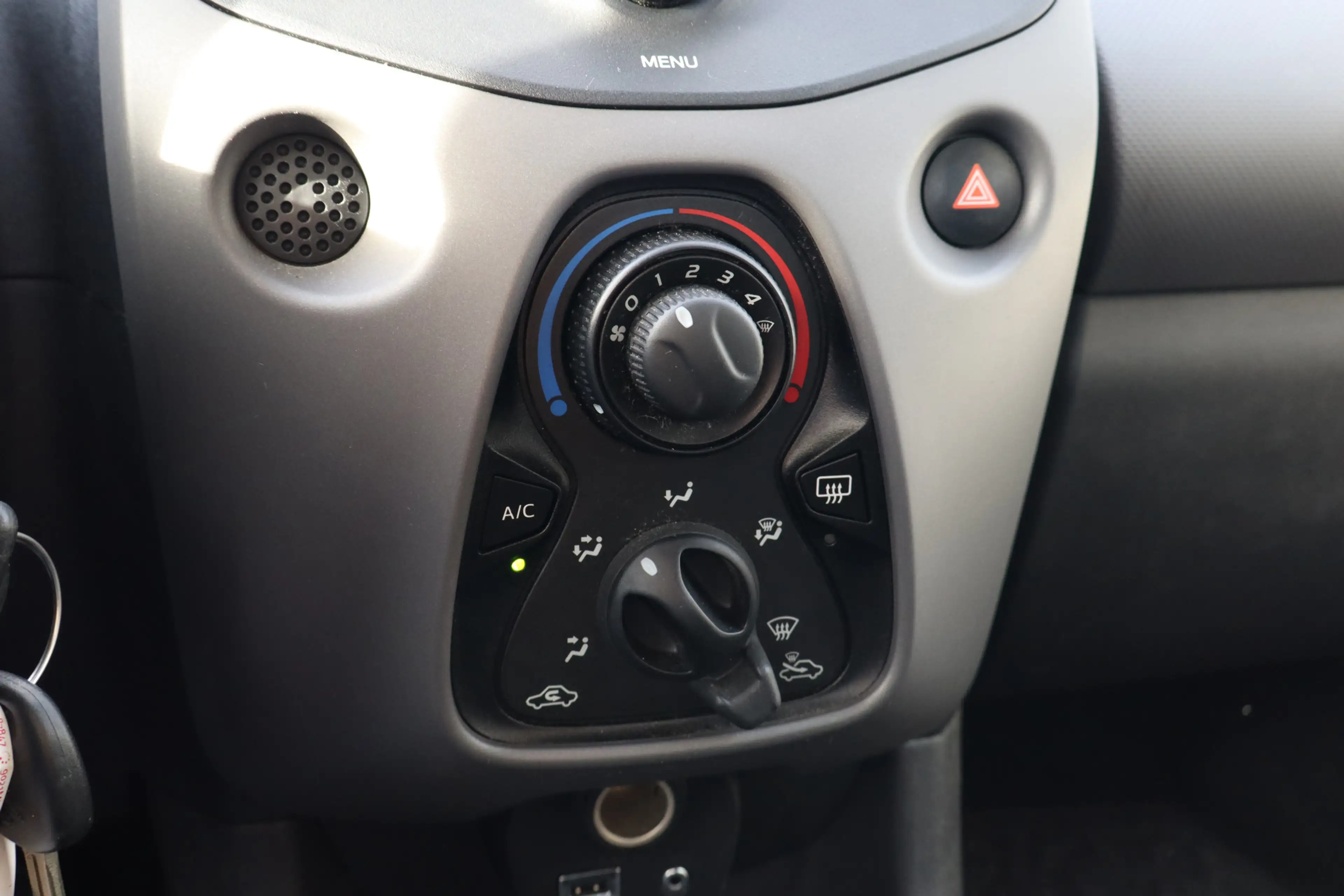 Peugeot 108 1.0 e-VTi Active Nederlandse Auto/Airco/Elektrisch — photo 15