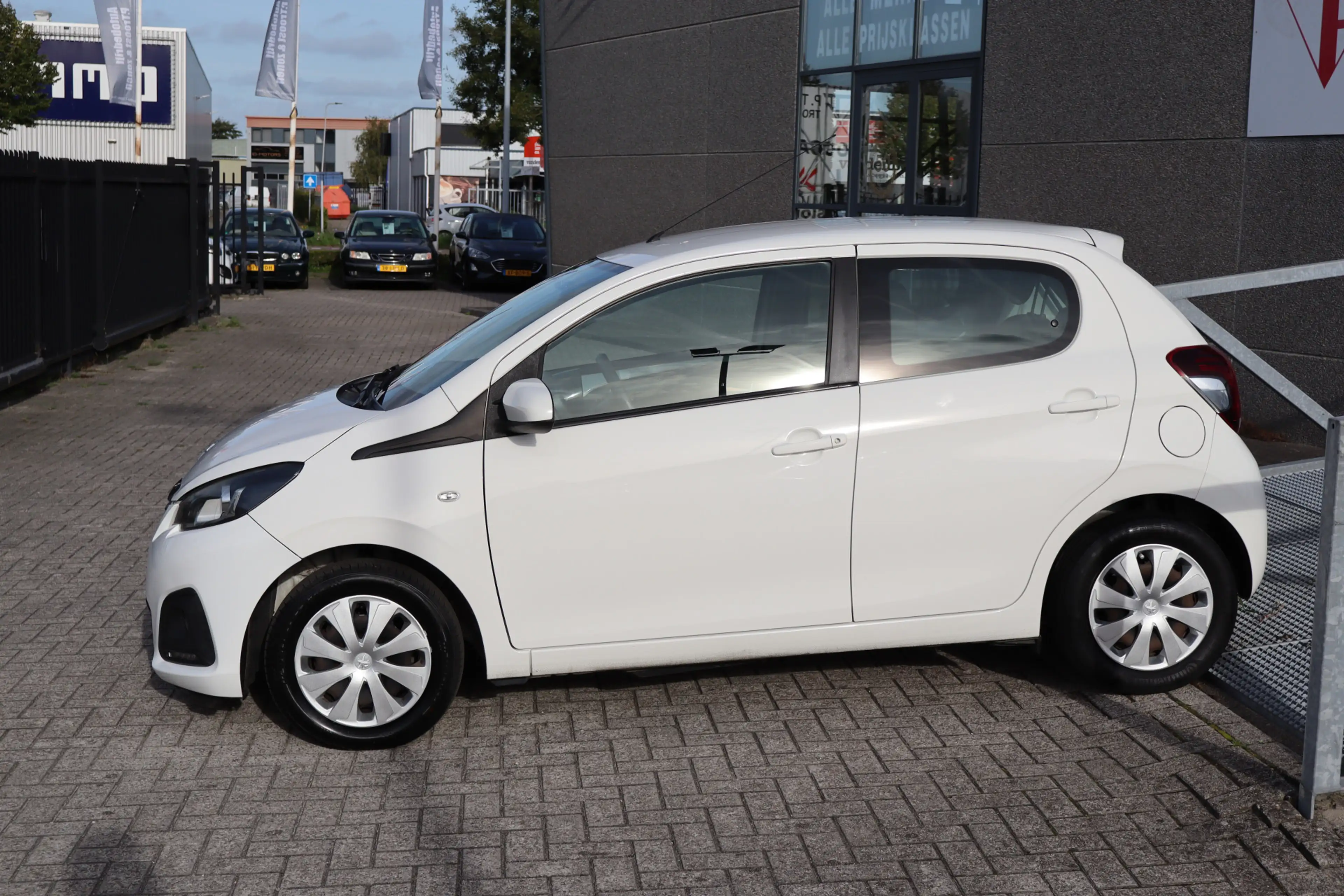 Peugeot 108 1.0 e-VTi Active Nederlandse Auto/Airco/Elektrisch — photo 4