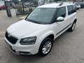 Skoda Yeti 2.0TDI Active Outdoor 4x4 *1-Besitz*Finanzierung* Weiß - thumbnail 4