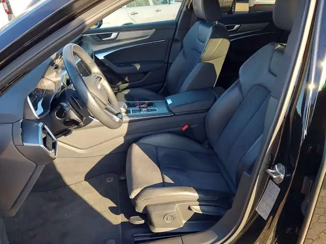 Audi A6 view 9