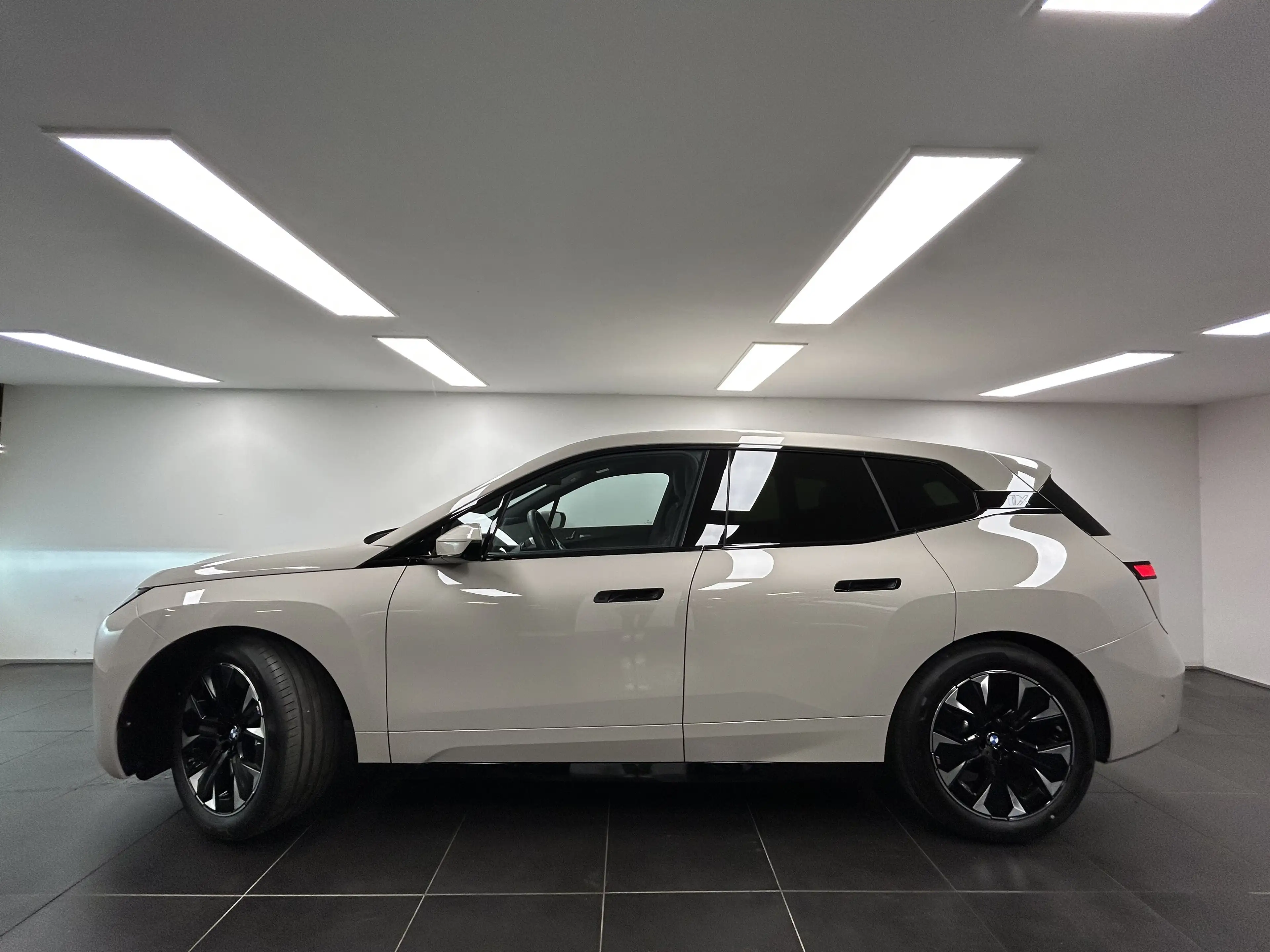 BMW iX xDrive45 M Sportpaket Harman/Kardon AHK DAB LED Ko — photo 2