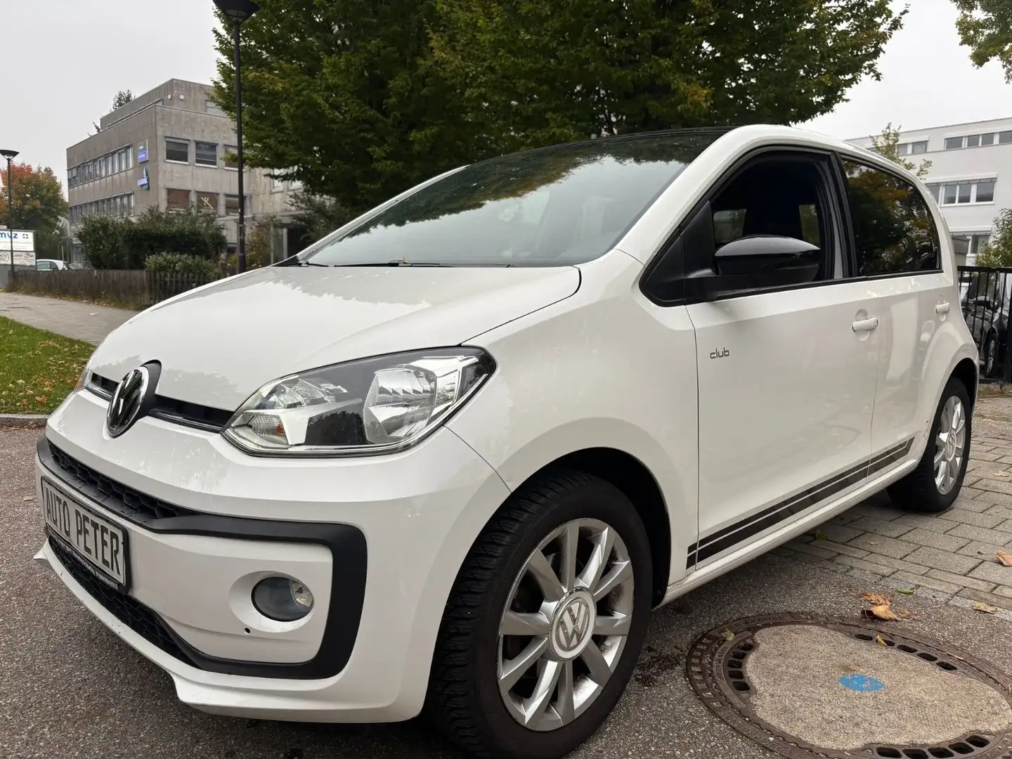 Volkswagen up! move up! TÜV NEU*KD NEU* Weiß - 1