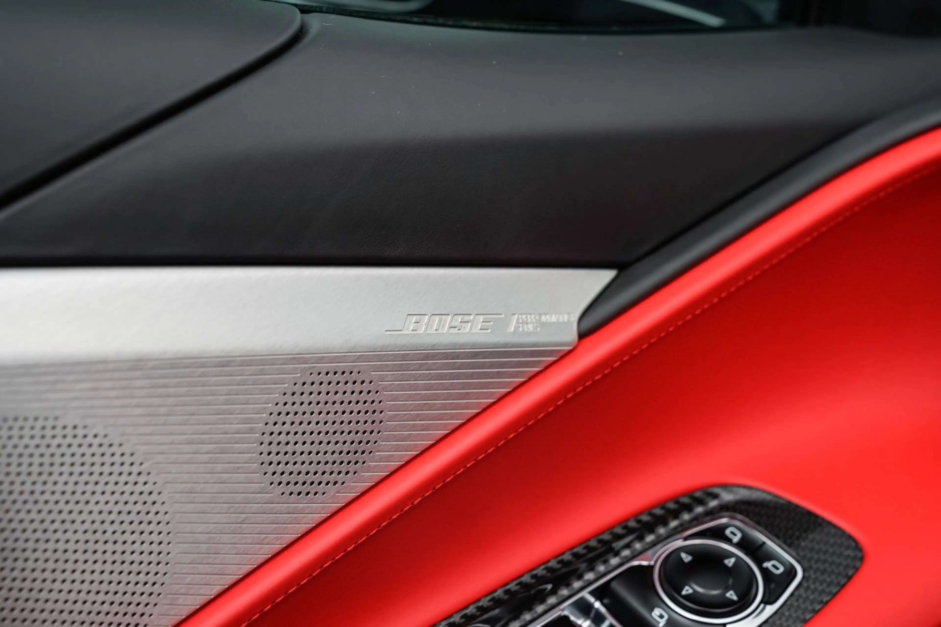 Corvette C8 3LT Stingray Z51 Targa — photo 14
