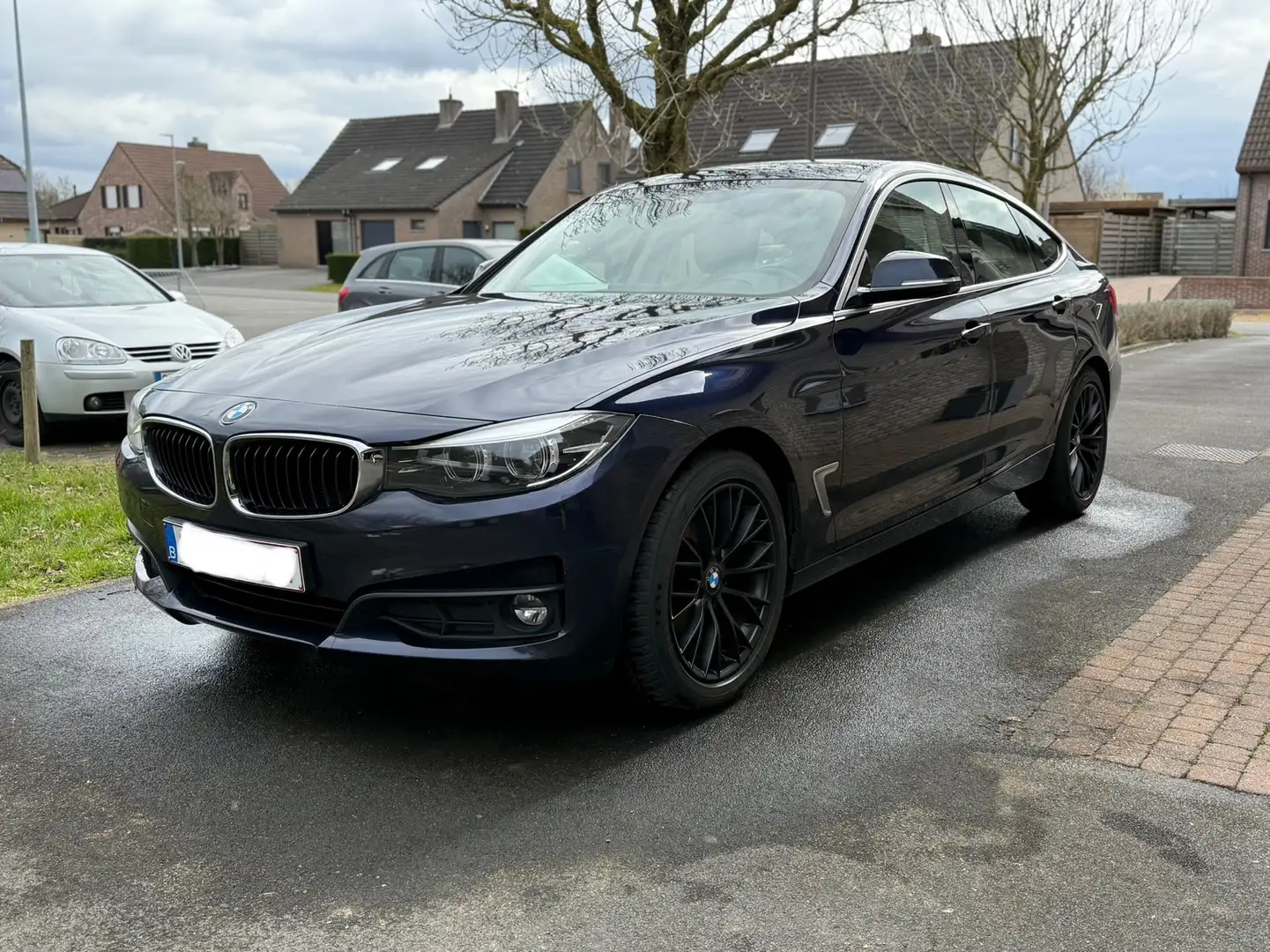 BMW 318 318 GT Luxury Line Bleu - 1
