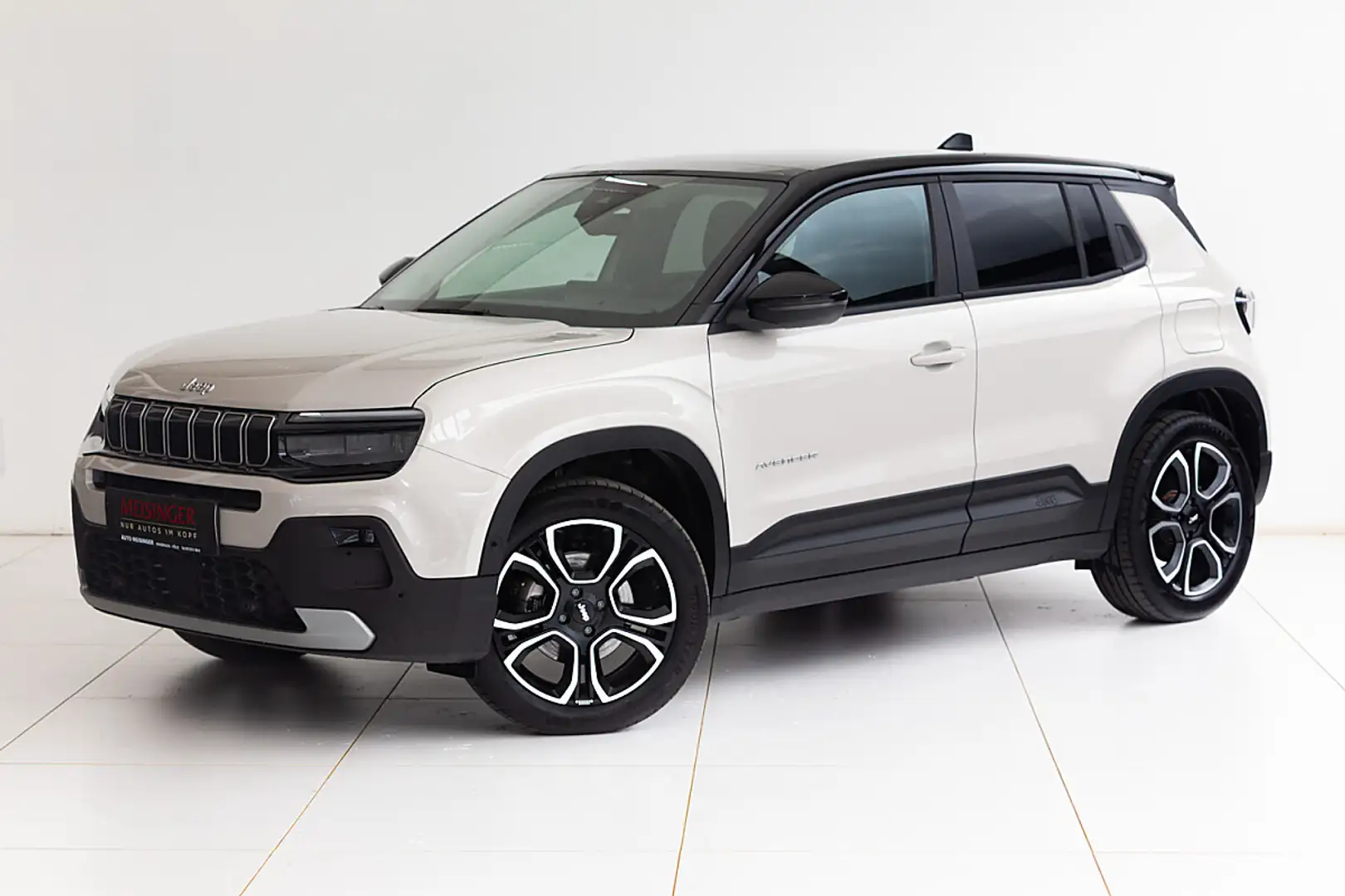 Jeep Avenger BEV 54kWh Altitude Beige - 1