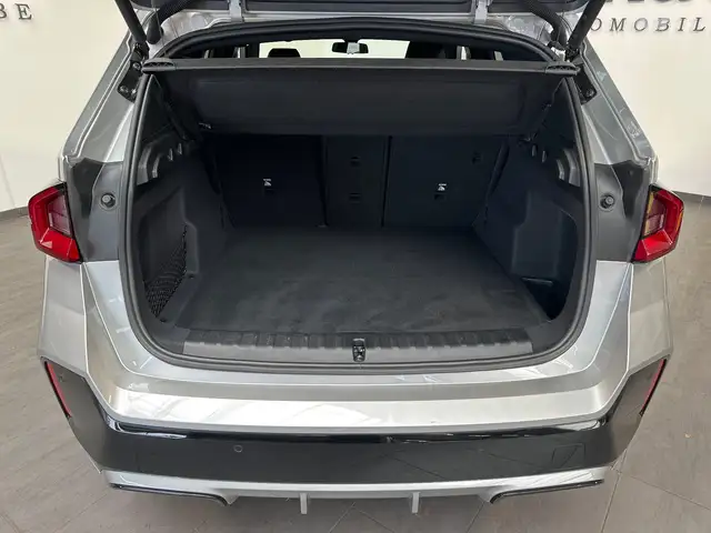 BMW X1 view 8