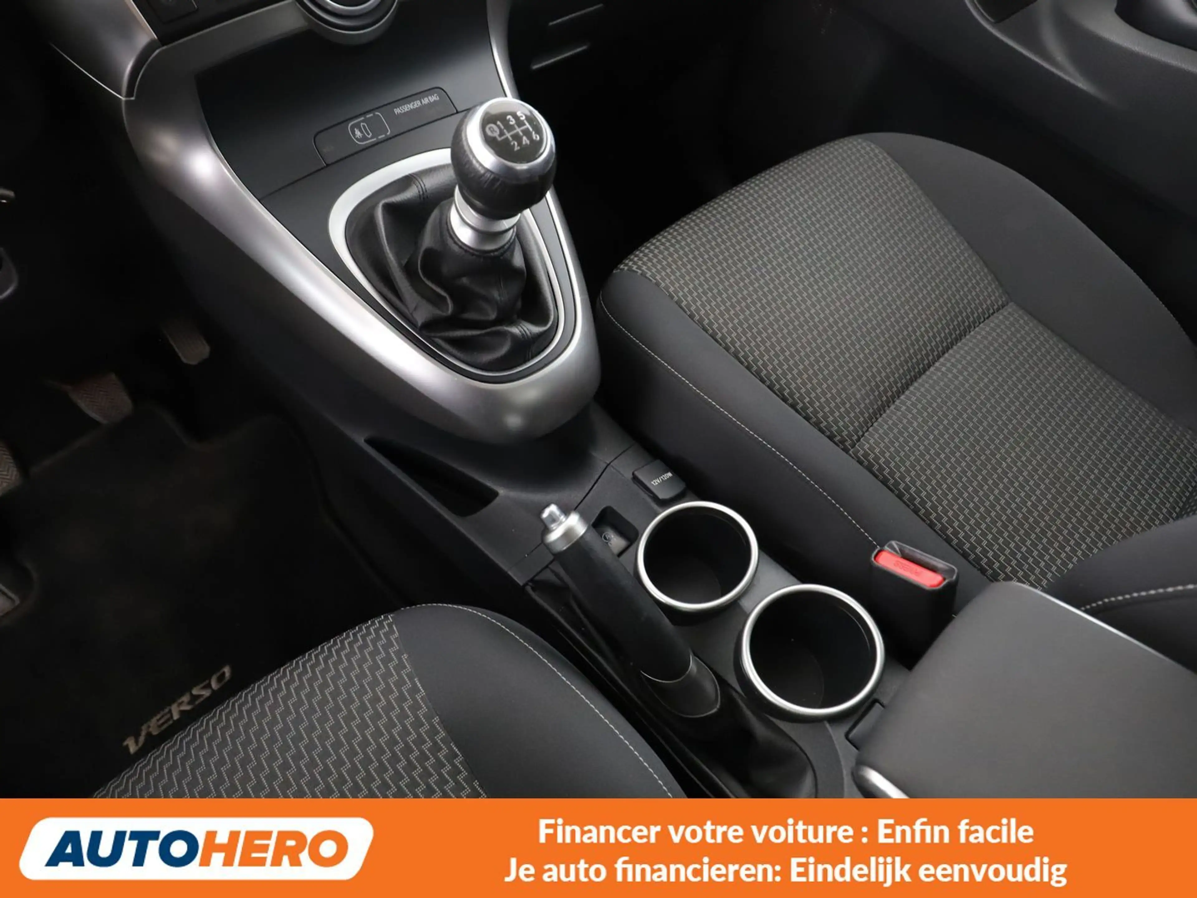 Toyota Verso 1.6 D-4D Comfort — photo 14