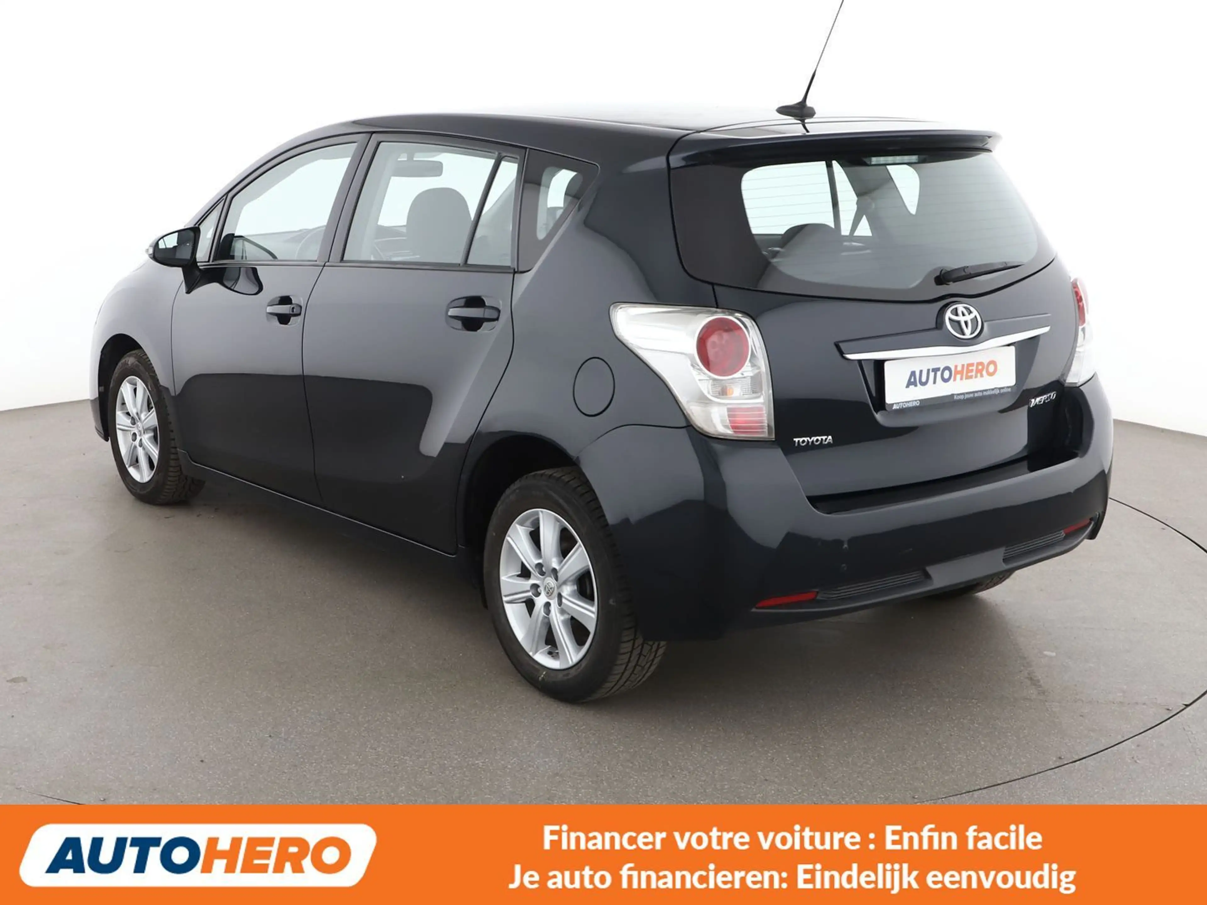 Toyota Verso 1.6 D-4D Comfort — photo 4
