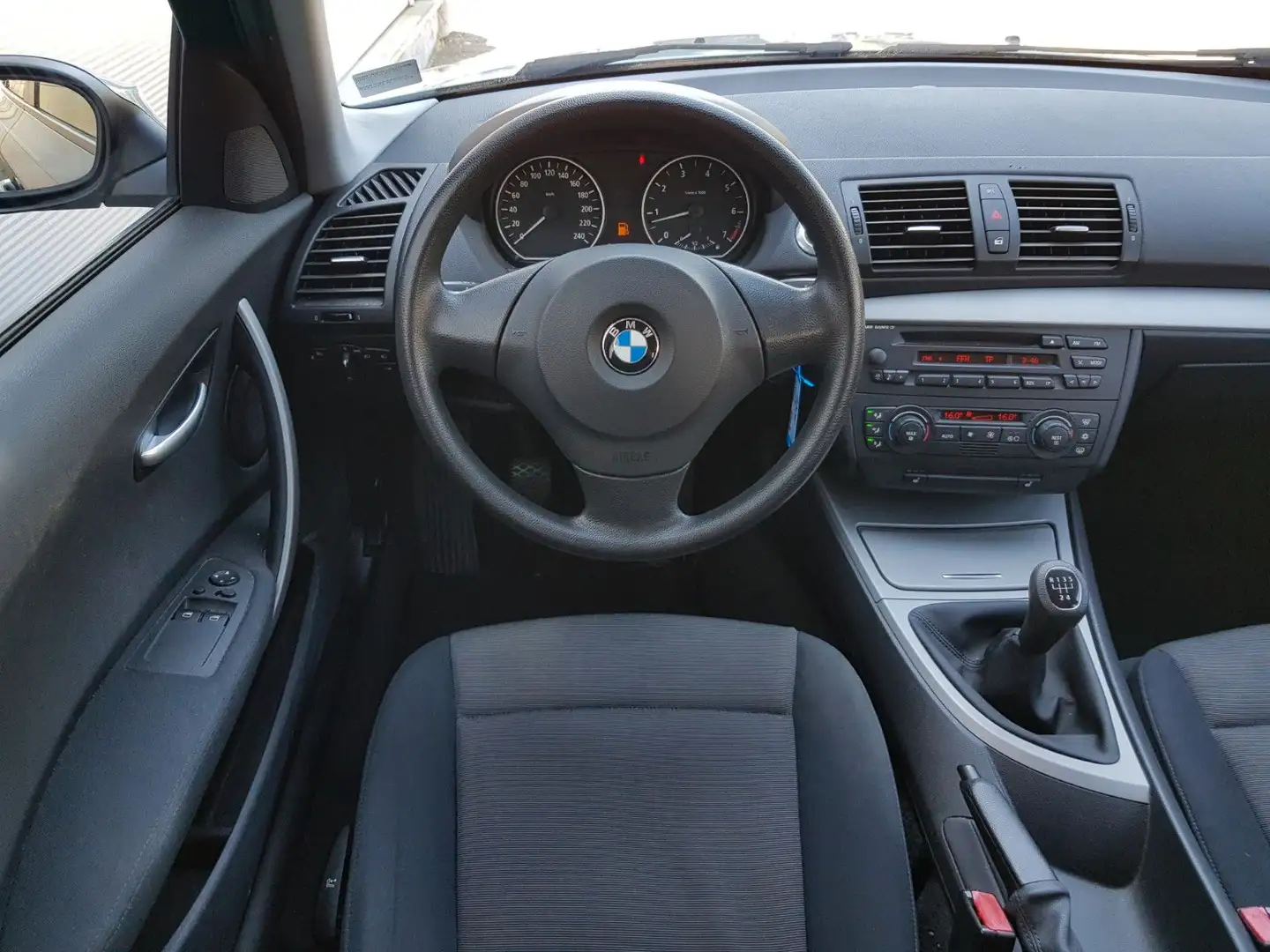 BMW 116 i (Kette macht Geräusche) Albastru - 2