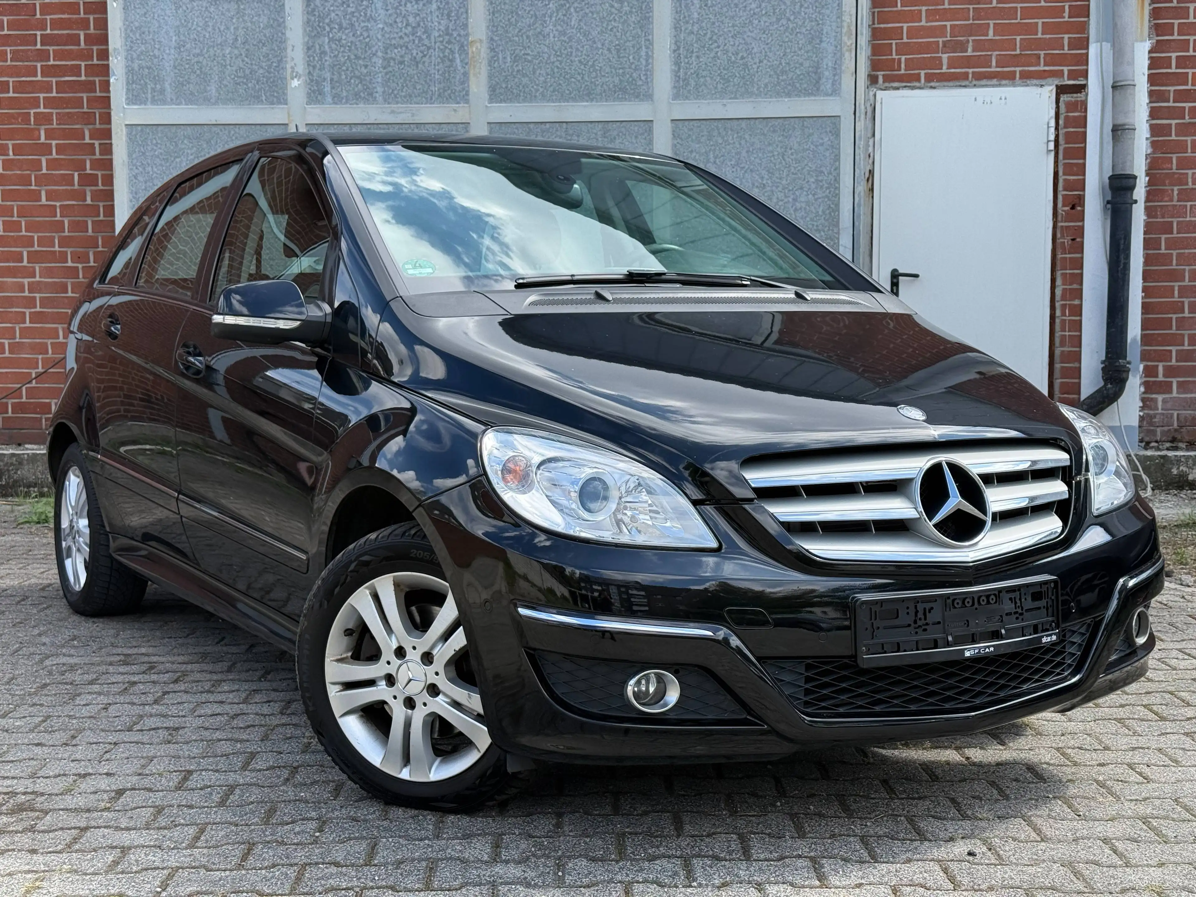 Mercedes-Benz B 180 B 180 CDI (245.207)