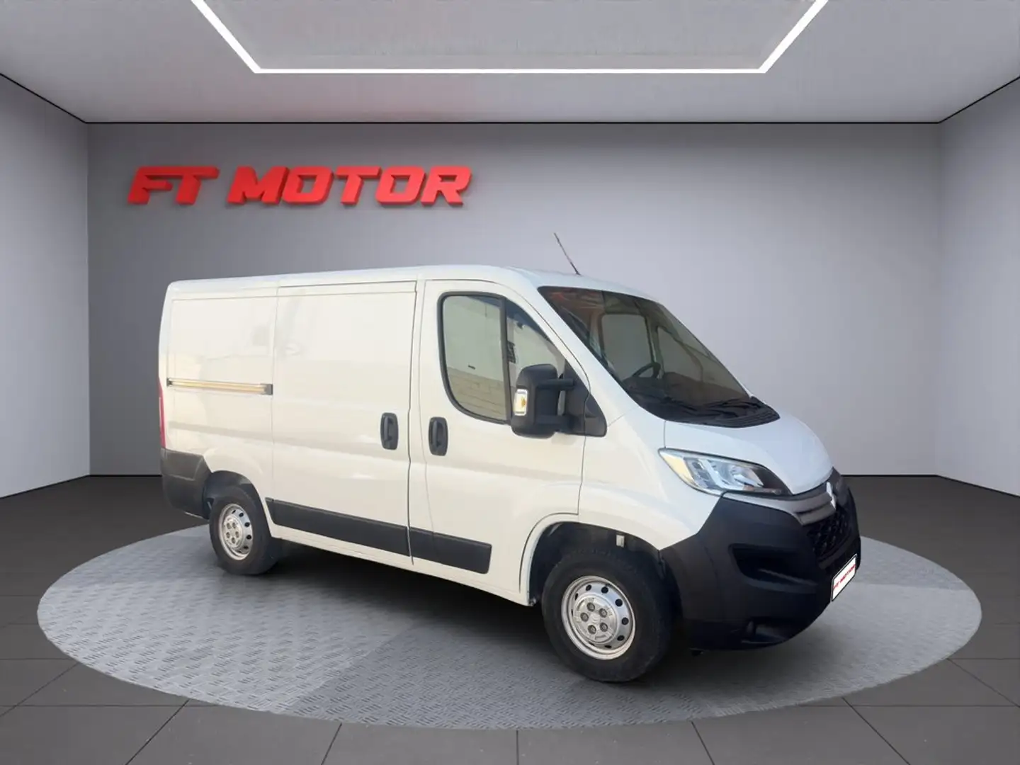 Citroen Jumper BlueHDi 103KW (140CV) Furgón 30L1H1 Weiß - 1