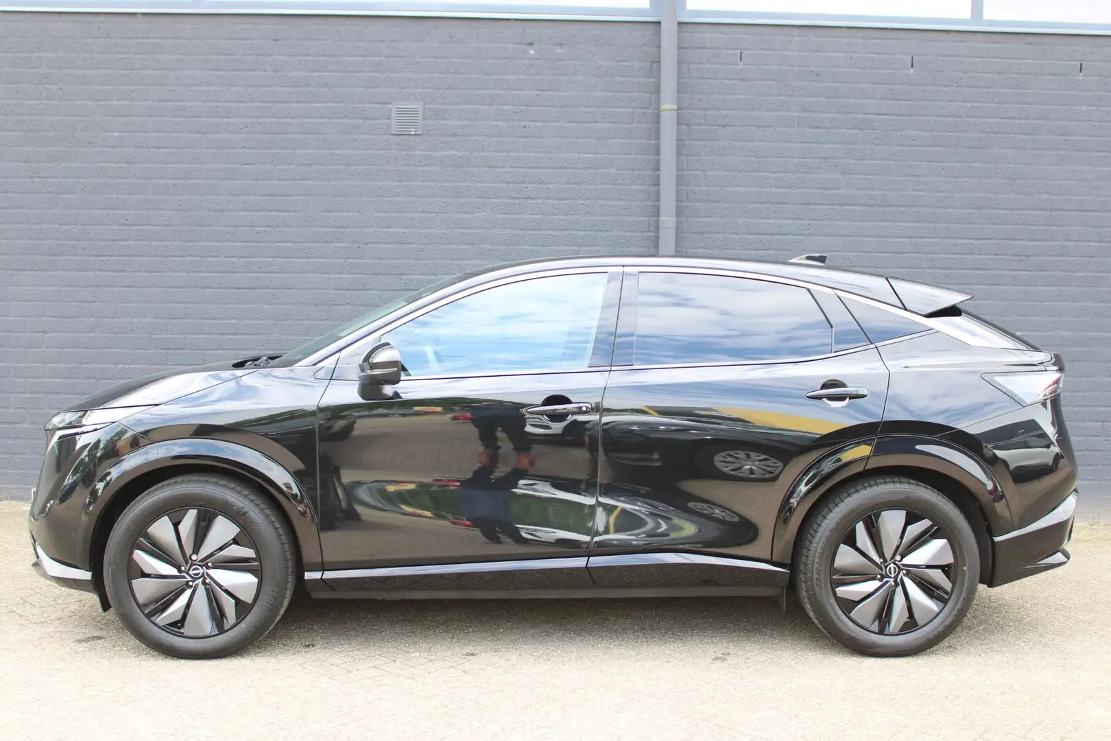 Nissan Ariya Advance 66 kWh NL-Auto | 22 KW lader | Automaat | Zwart - 2
