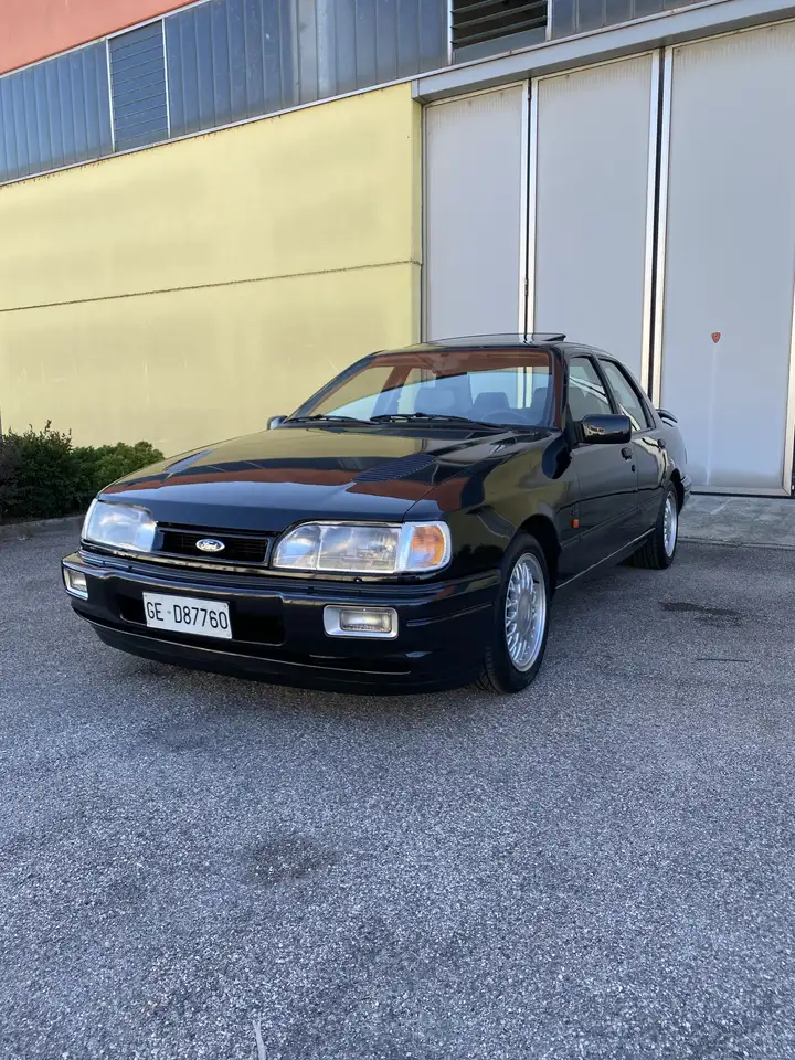 Ford Sierra 4p 2.0 Cosworth c/clima 4x4, foto 3
