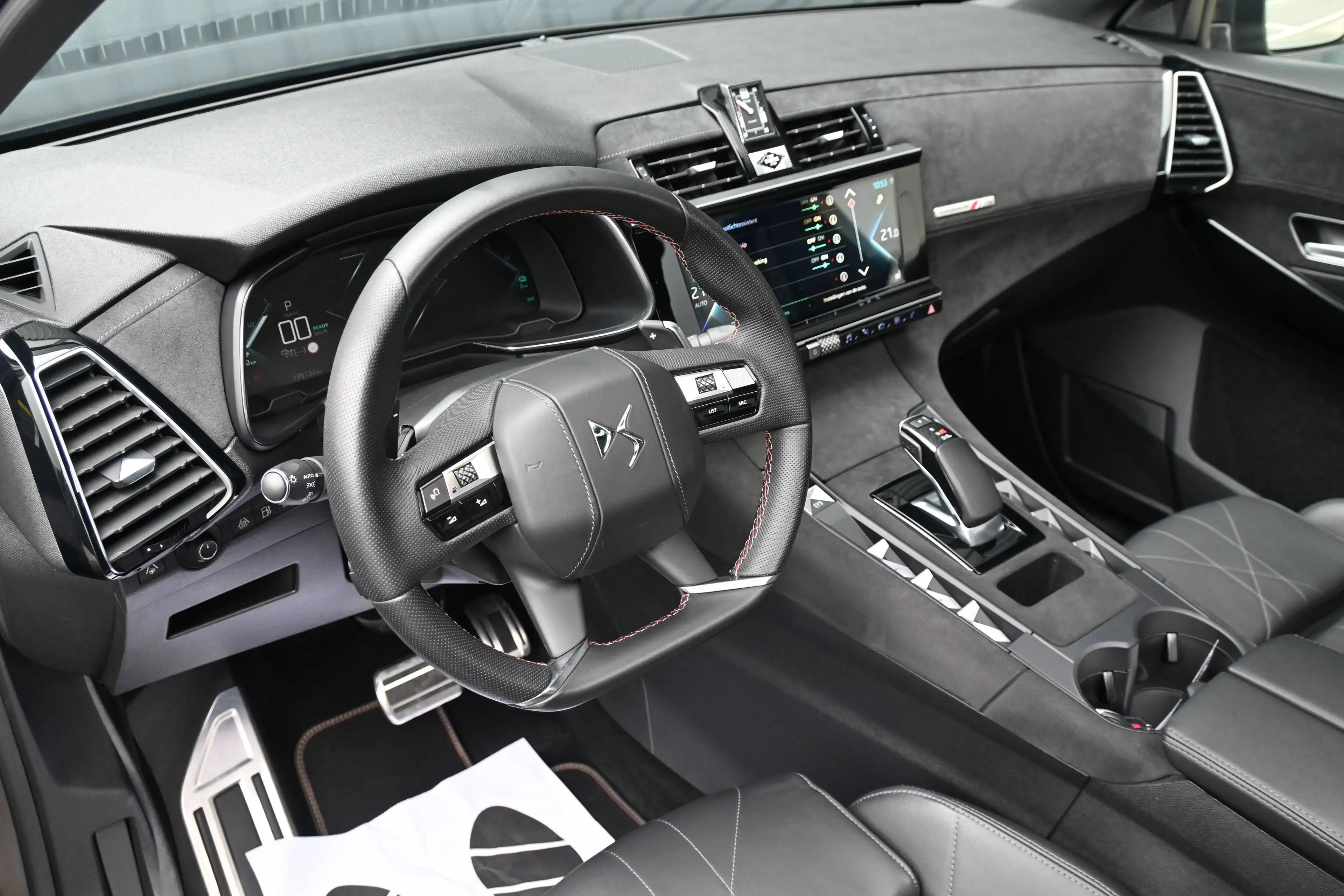 DS Automobiles DS 7 Crossback DS 7 Crossback Hybride 1.6 E-TENSE Pano, LED, Acc, keyless — photo 9