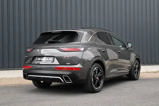 DS Automobiles DS 7 Crossback view 3