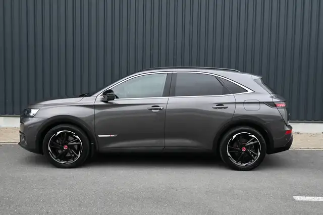 DS Automobiles DS 7 Crossback view 5