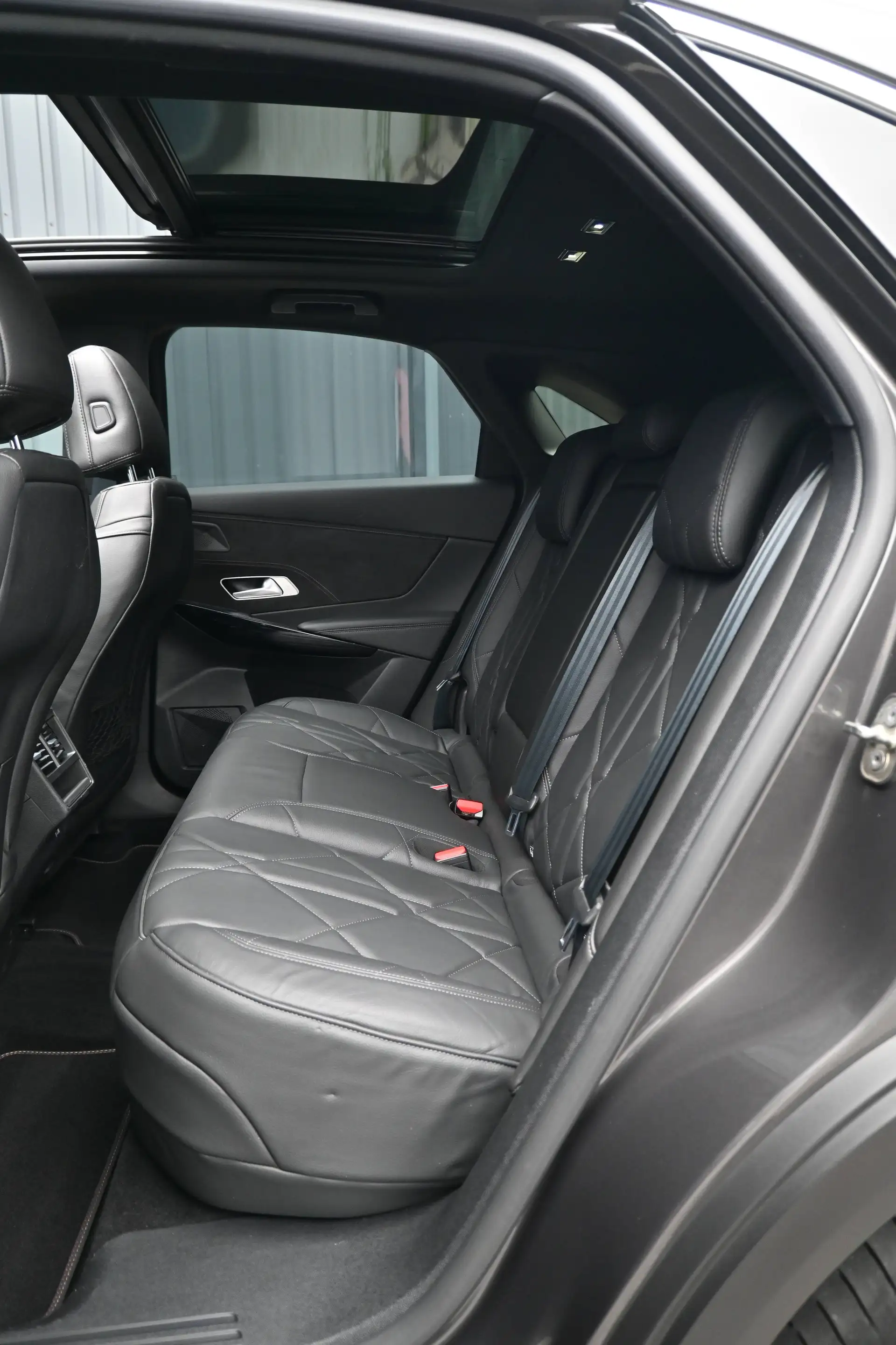 DS Automobiles DS 7 Crossback DS 7 Crossback Hybride 1.6 E-TENSE Pano, LED, Acc, keyless — photo 12