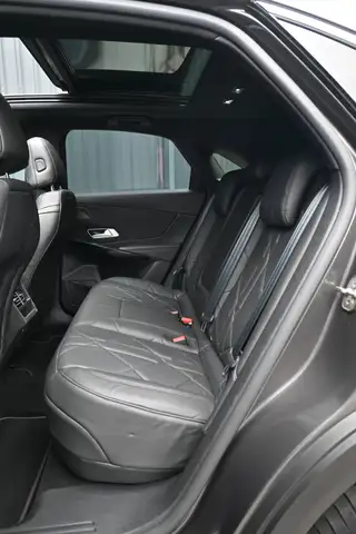 DS Automobiles DS 7 Crossback view 12