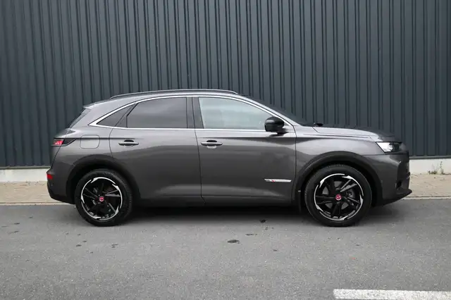 DS Automobiles DS 7 Crossback view 6