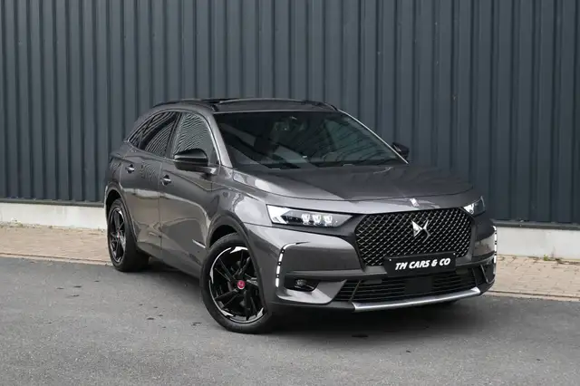 DS Automobiles DS 7 Crossback view 2