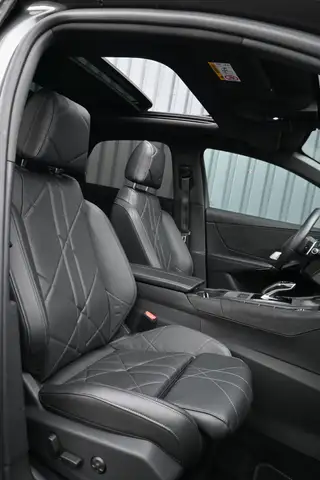 DS Automobiles DS 7 Crossback view 11