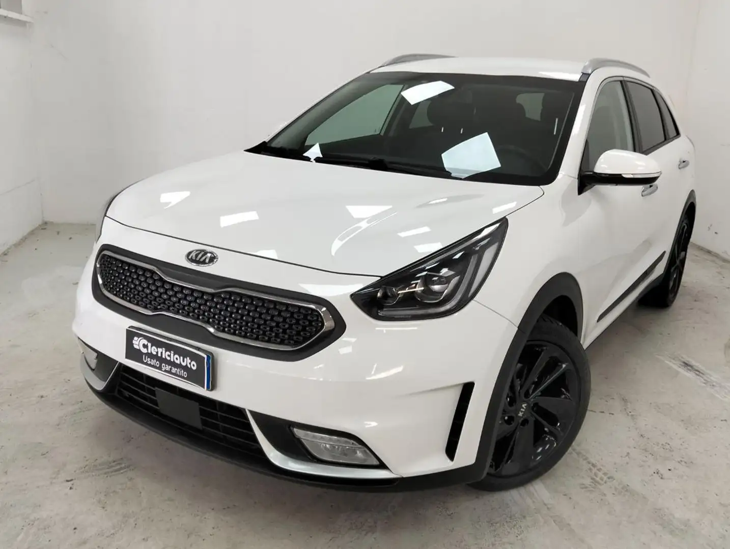 Kia Niro 1.6 GDi DCT HEV Energy Weiß - 1