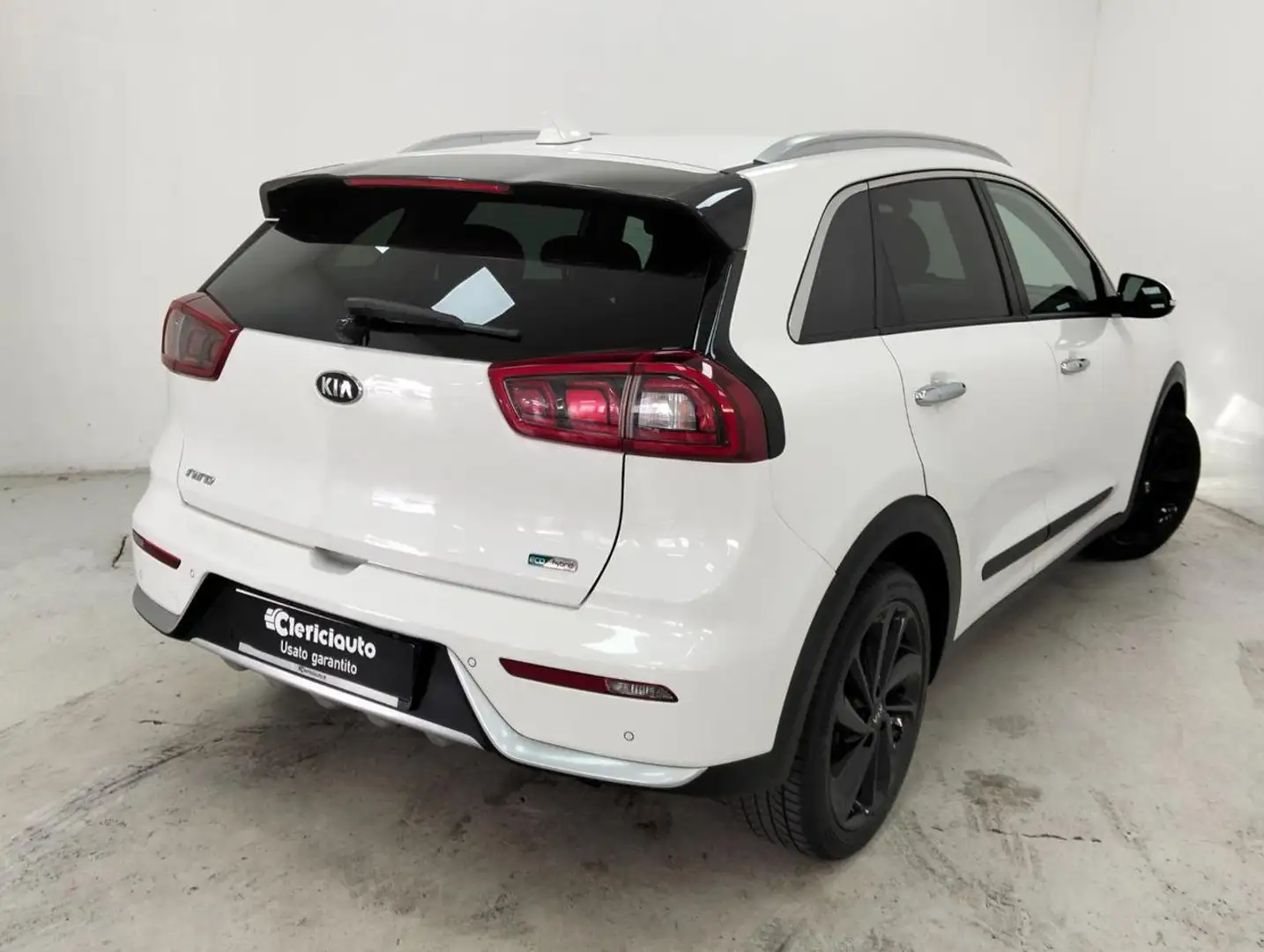 Kia Niro 1.6 GDi DCT HEV Energy Weiß - 2