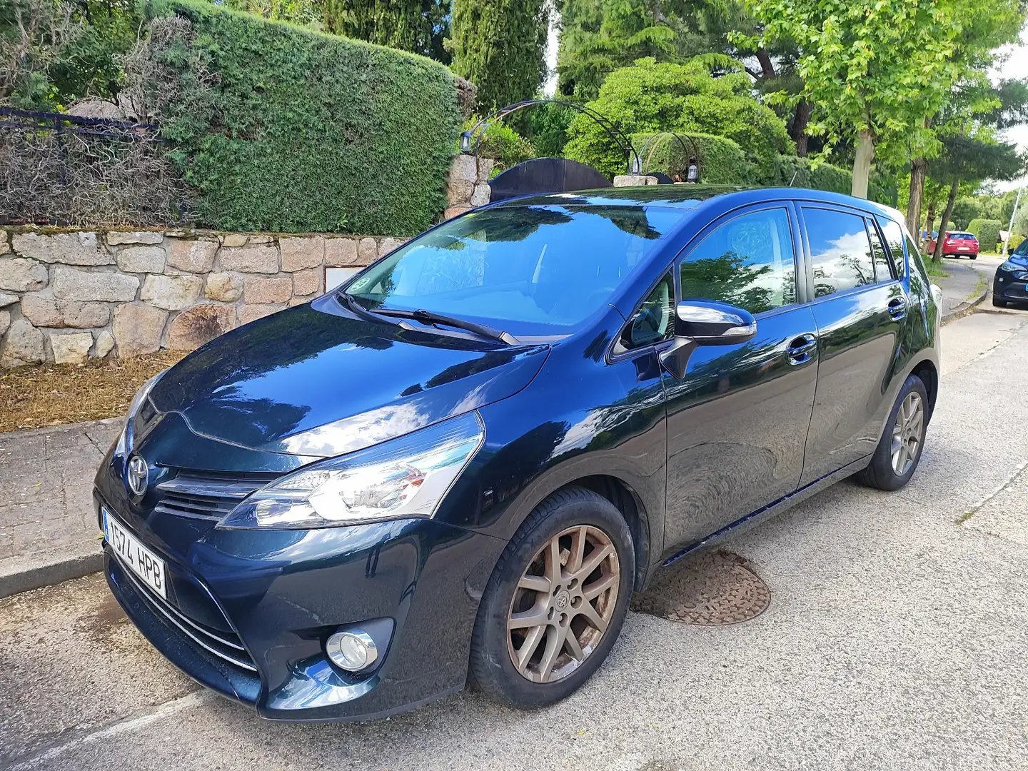 Toyota Verso 120D Advance 7 plazas Negro - 2