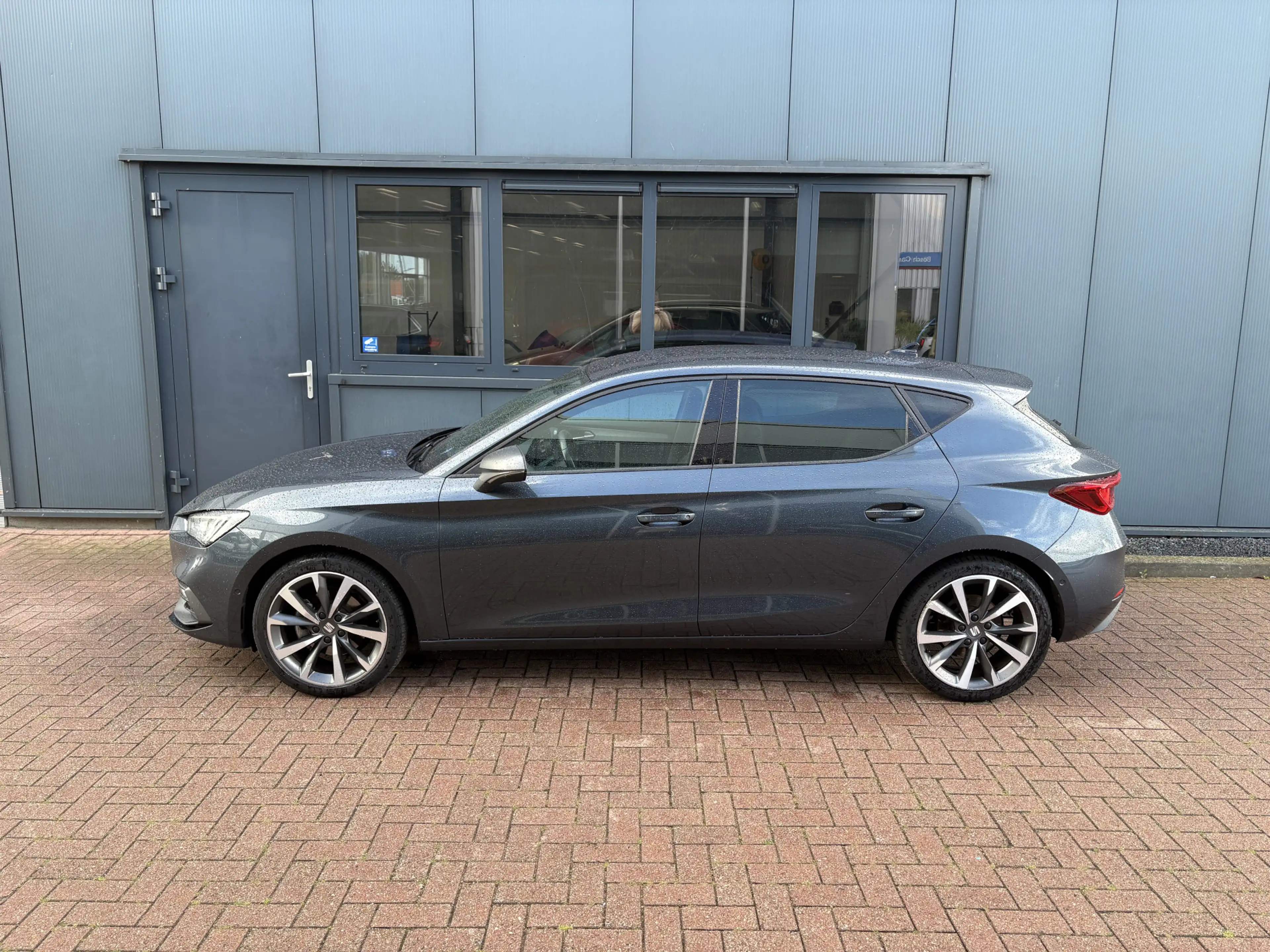 SEAT Leon 1.5 eTSi DSG 150pk FR Bns. Intense KEYLESS/CAMERA/ — photo 2