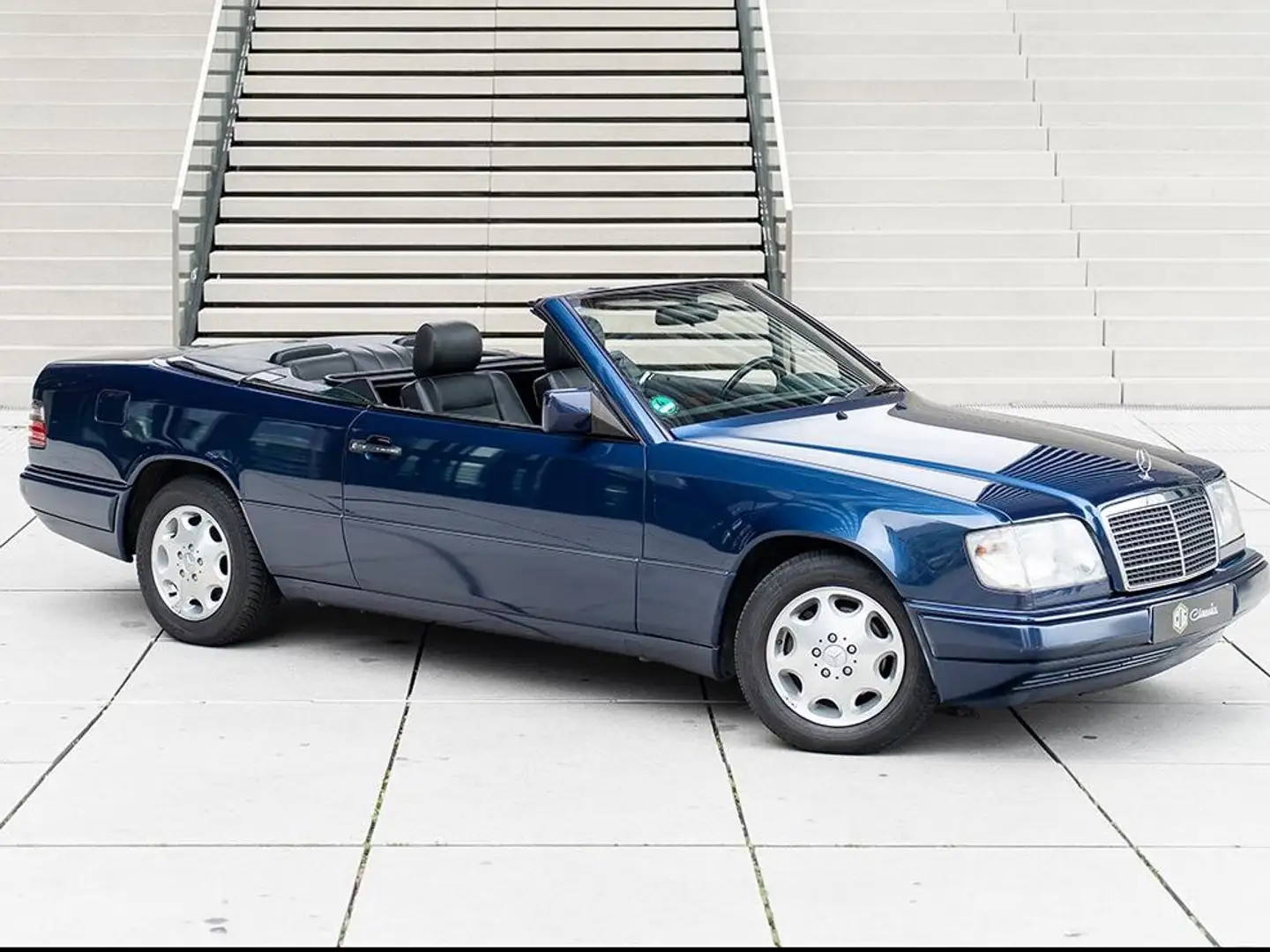 Mercedes-Benz E 220 W124/70tkm/Erstlack/Familienbesitz/Scheckheft Blau - 1