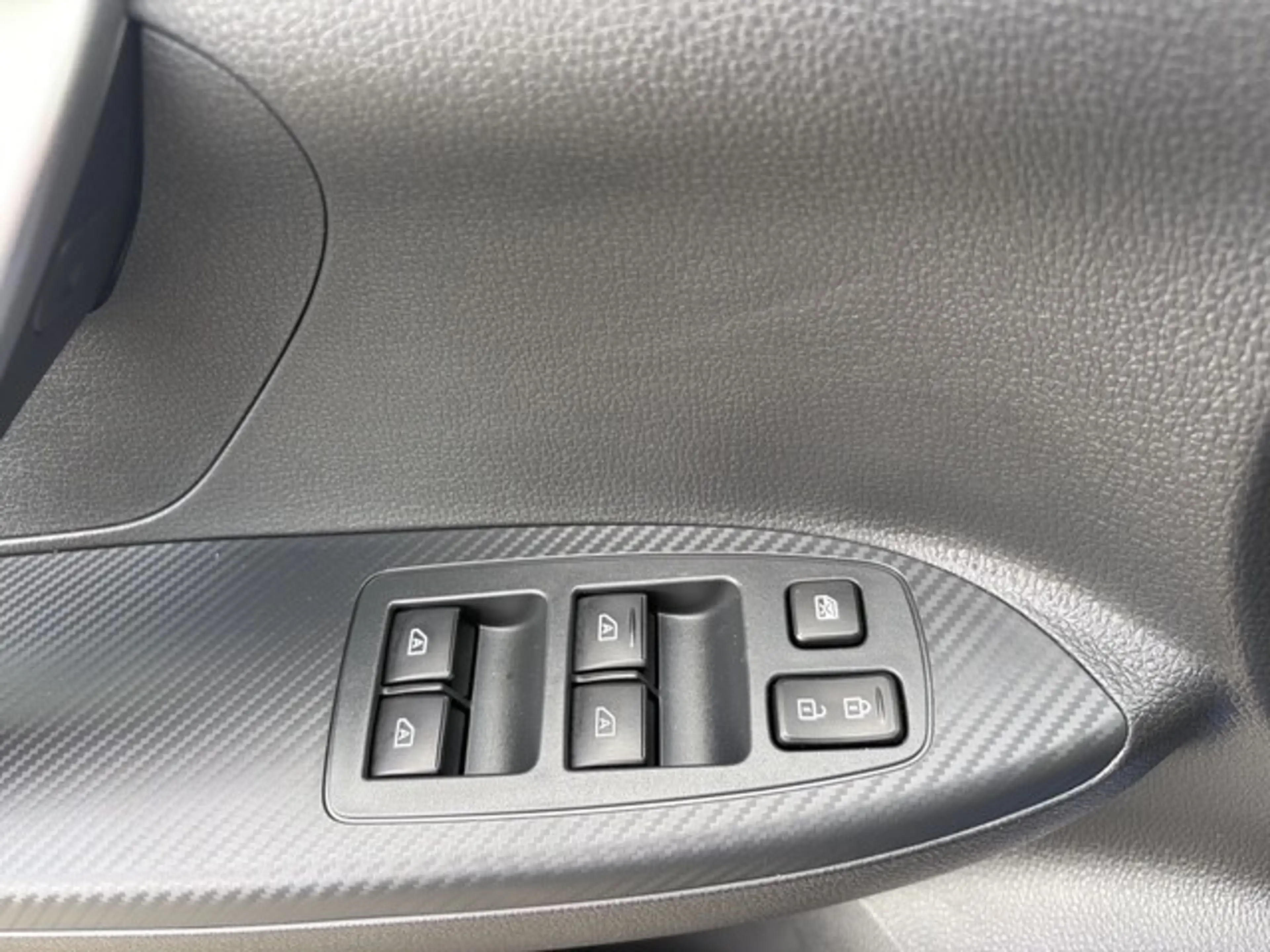 Mitsubishi Eclipse Cross 2.4 PHEV Executive | Navi \ Camera | Cruise | 24.1 — photo 19