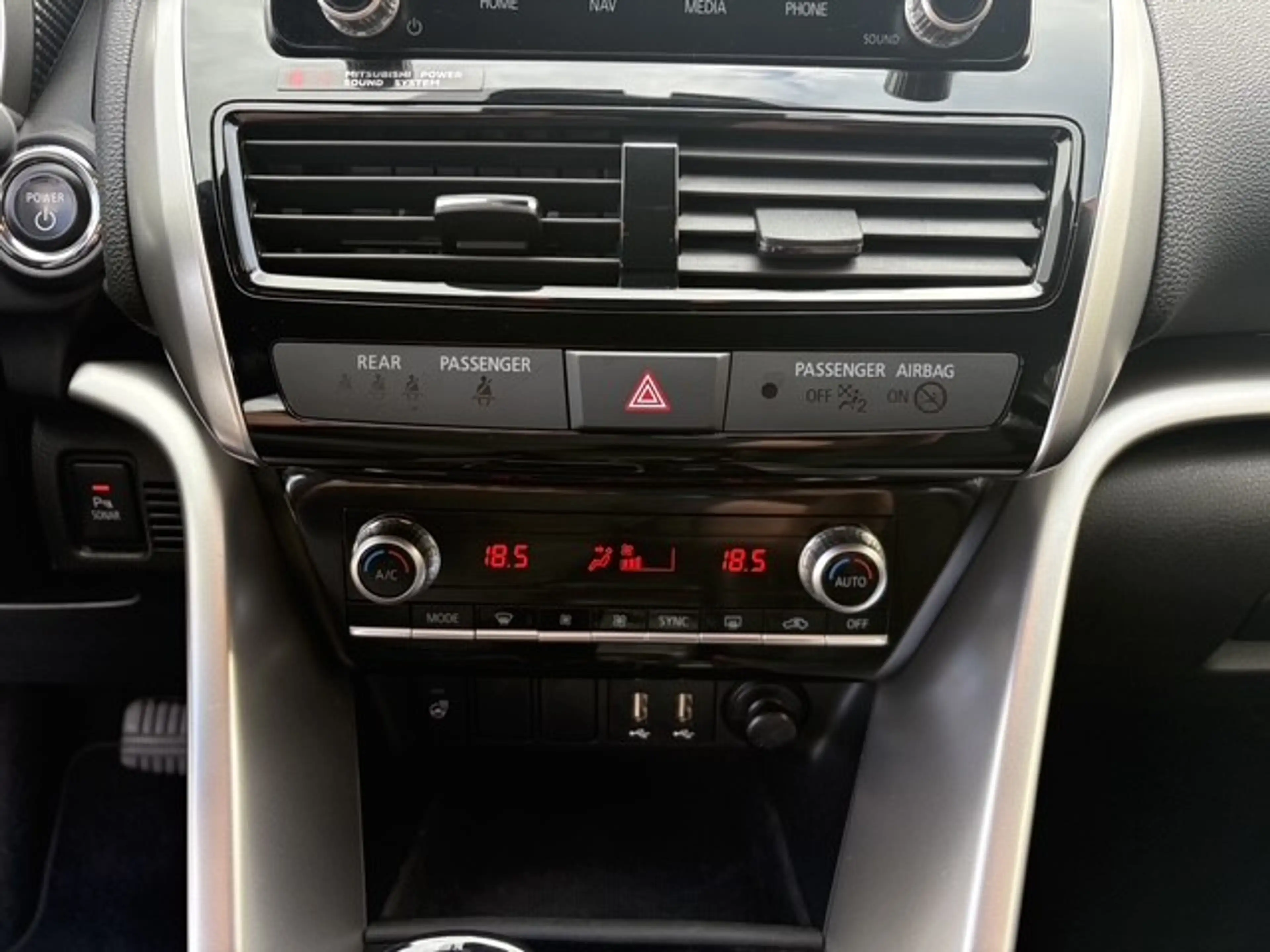 Mitsubishi Eclipse Cross 2.4 PHEV Executive | Navi \ Camera | Cruise | 24.1 — photo 14