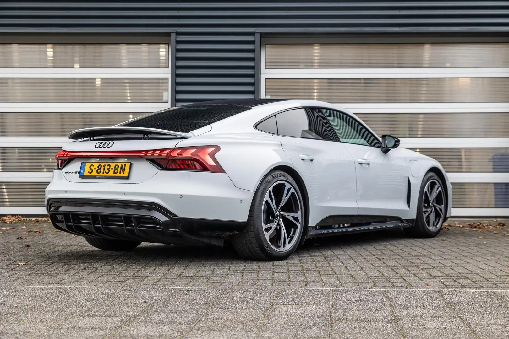 Audi e-tron GT 476pk 93 kWh | Luchtvering | Panoramadak | Bang & Сірий - 2